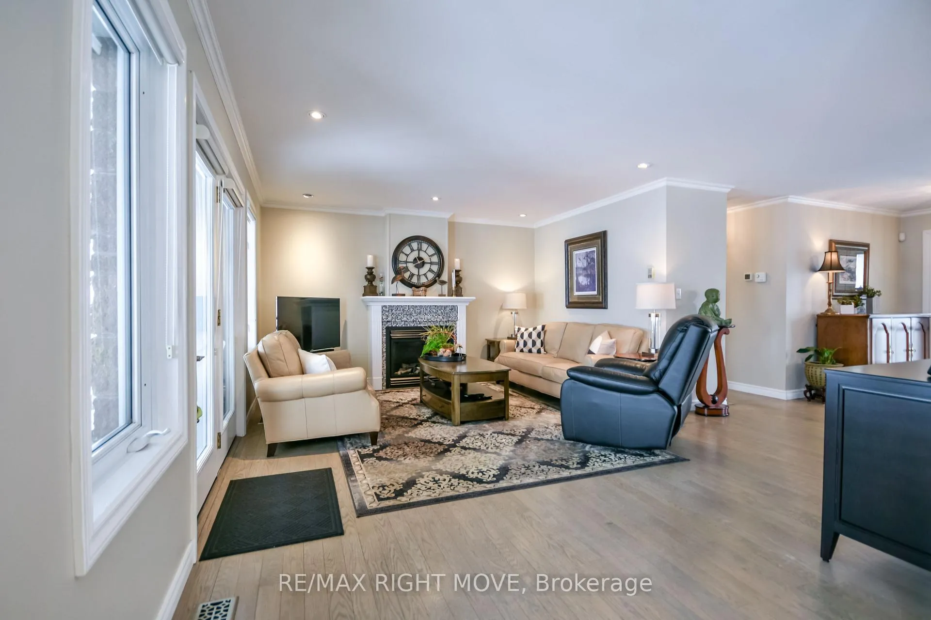 Photo 13 of 661 Glen Crescent, Orillia — HOMEH