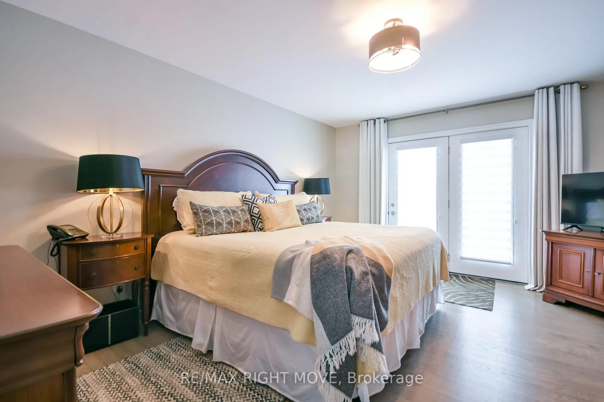Photo 15 of 661 Glen Crescent, Orillia — HOMEH