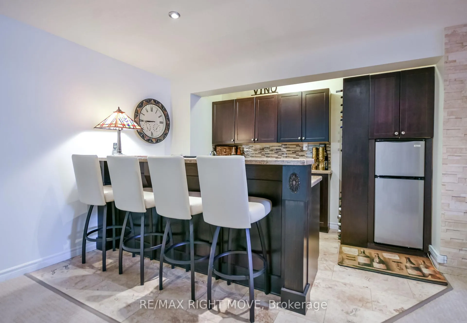 Photo 31 of 661 Glen Crescent, Orillia — HOMEH