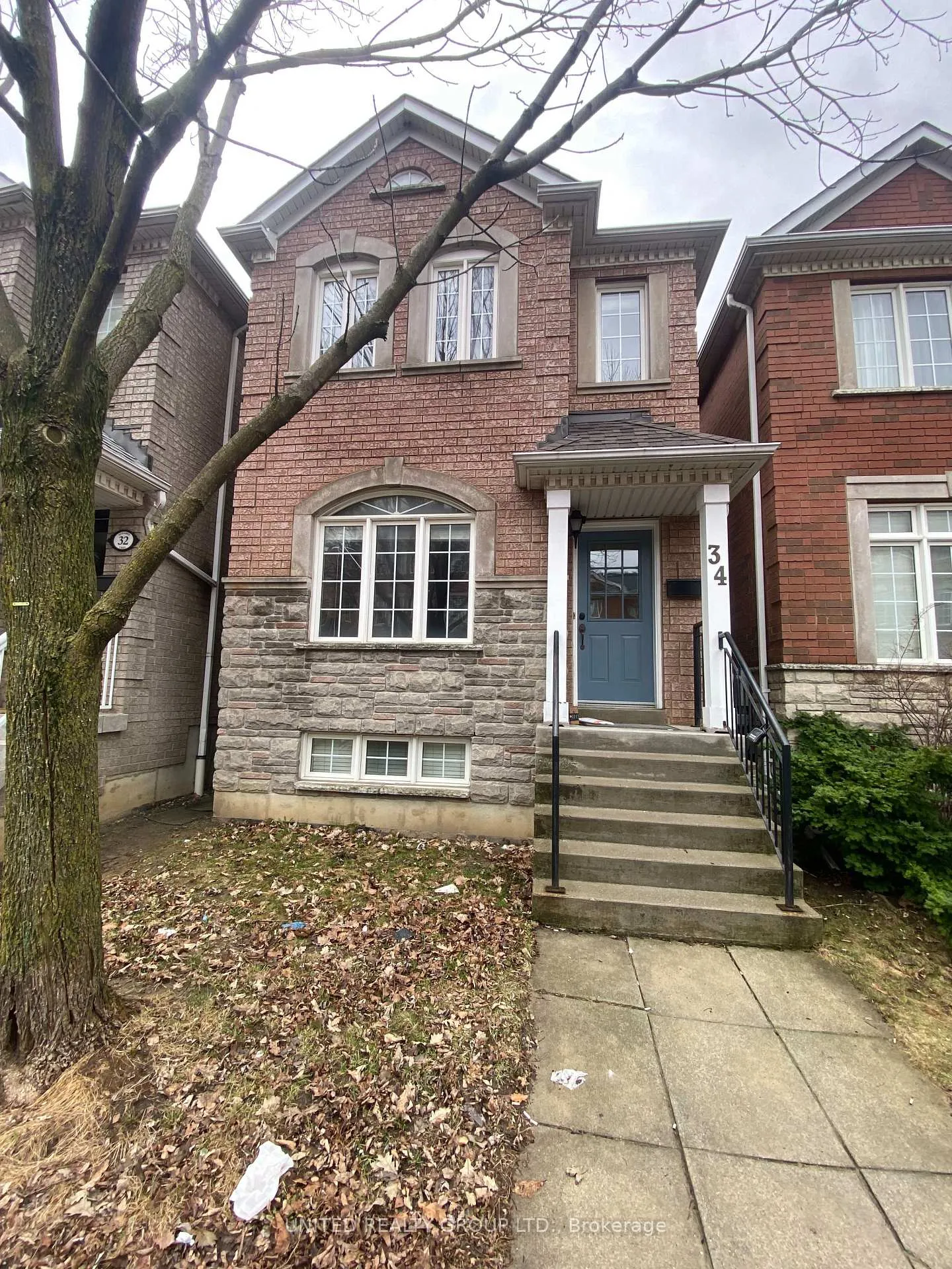 Photo 1 of 34 Algarve Crescent, Toronto, Weston-Pellam Park — HOMEH