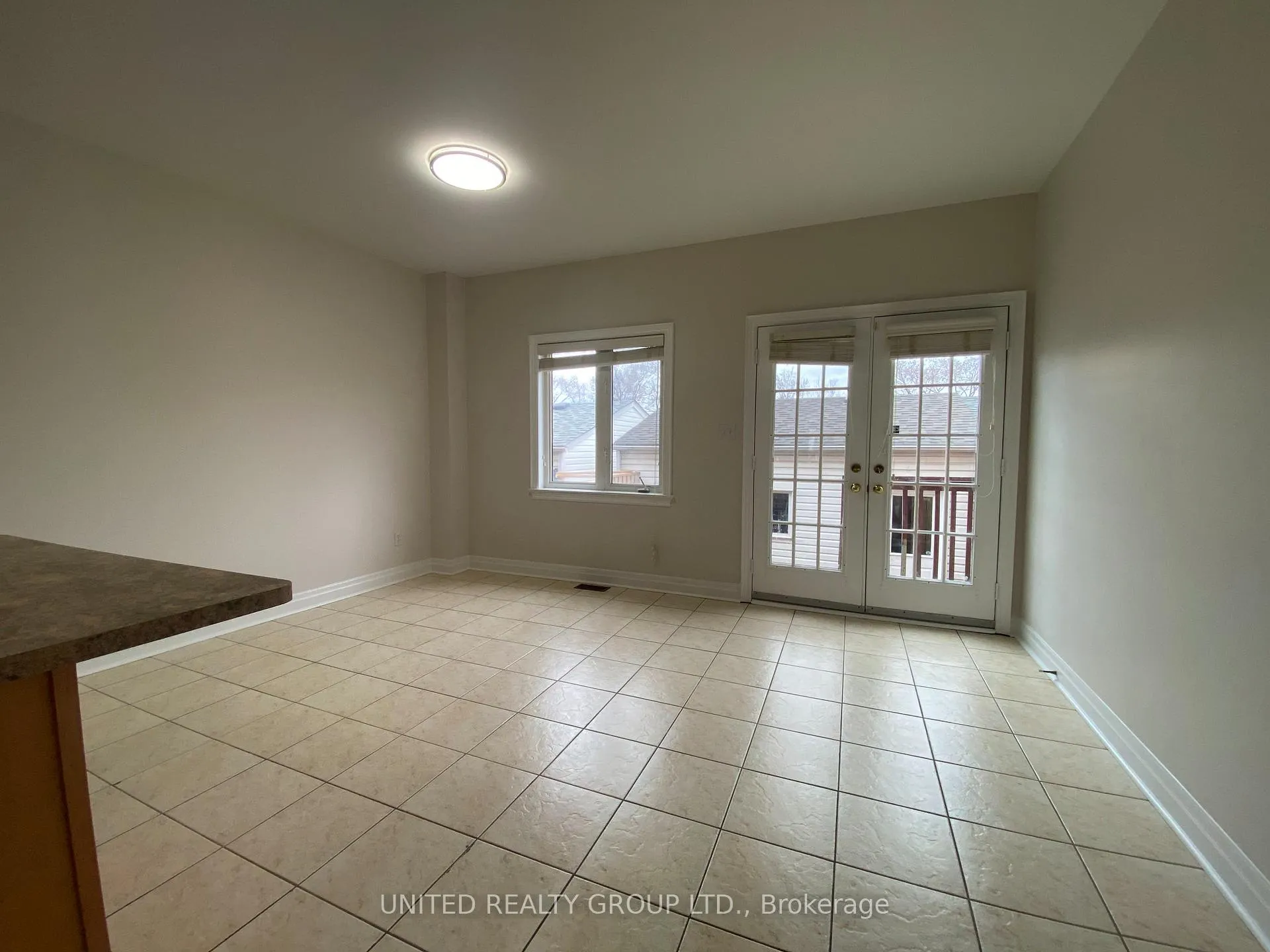 Photo 2 of 34 Algarve Crescent, Toronto, Weston-Pellam Park — HOMEH