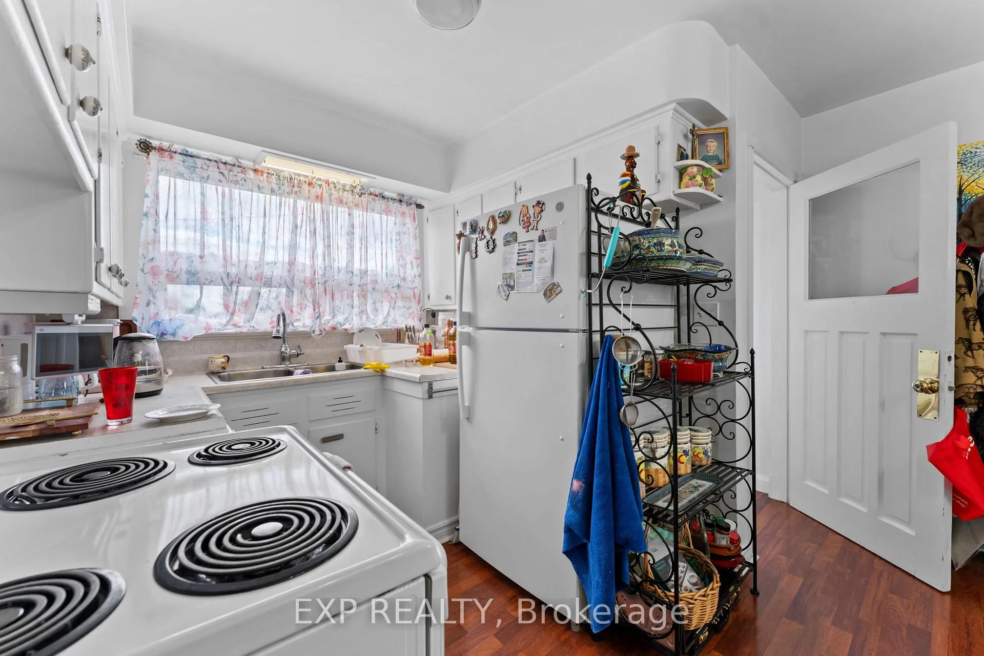 Photo 6 of 36 Shelley Street, Halton Hills, Georgetown — HOMEH