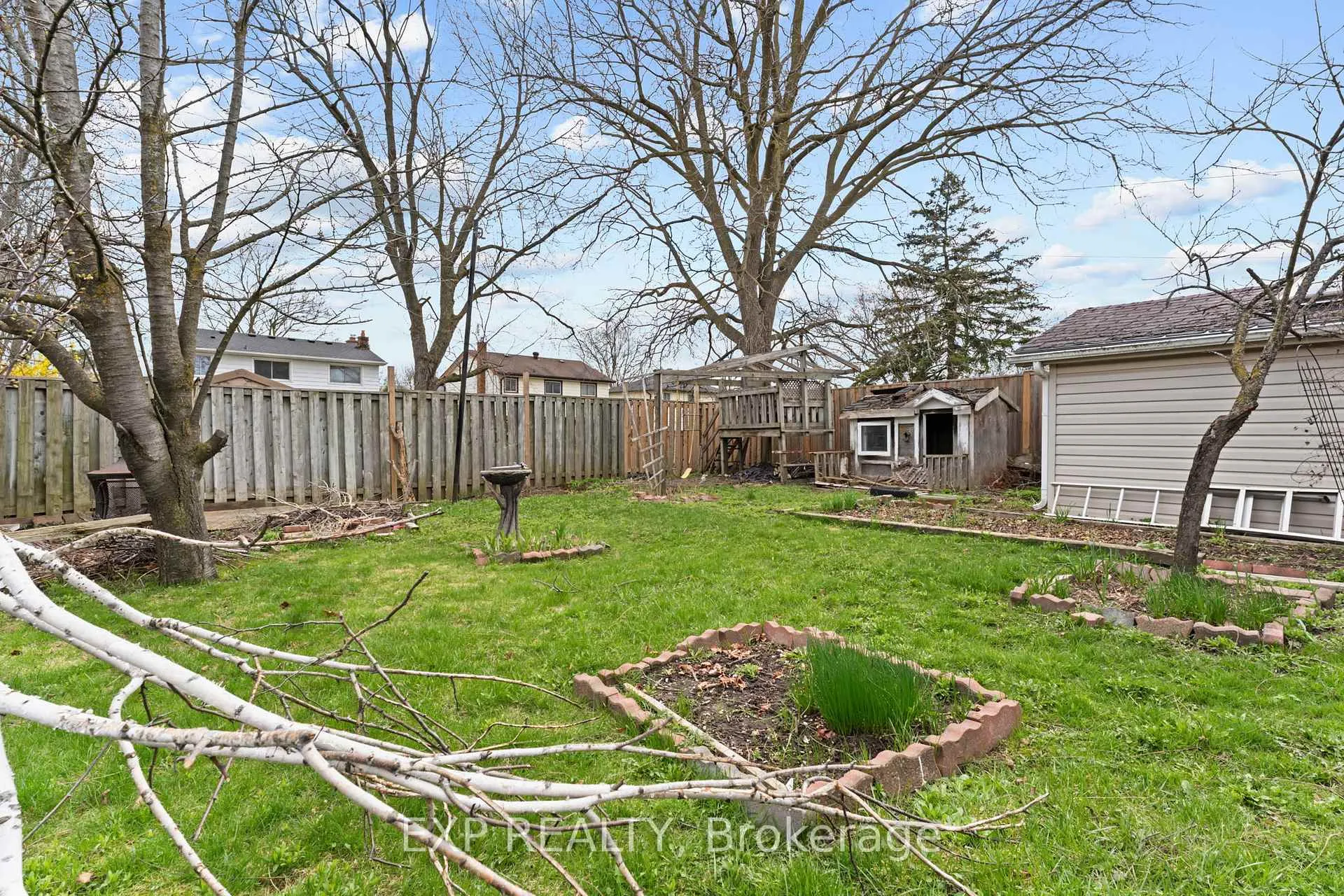 Photo 21 of 36 Shelley Street, Halton Hills, Georgetown — HOMEH