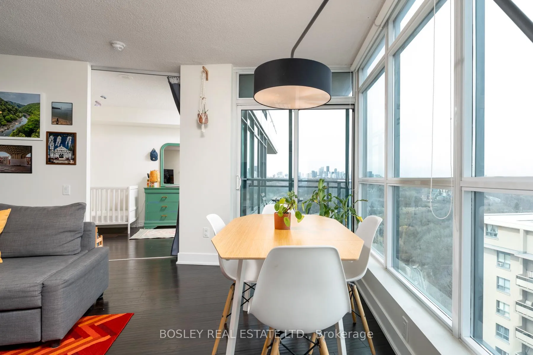 Photo 14 of Unit 1807, 1048 Broadview Avenue, Toronto, Broadview North — HOMEH