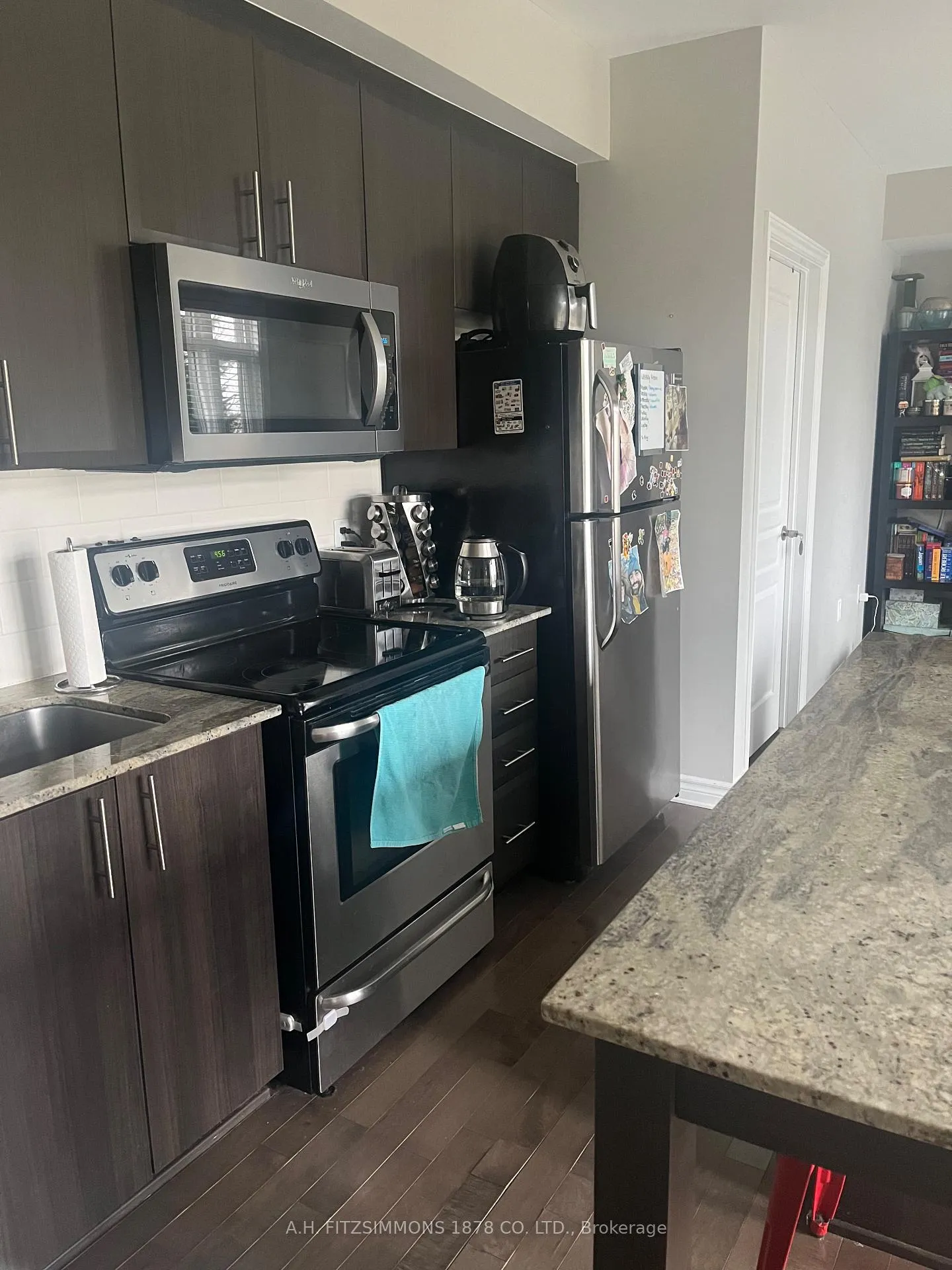 Photo 3 of Unit 7, 755 Beauparc Pvt, Ottawa, Cyrville — HOMEH