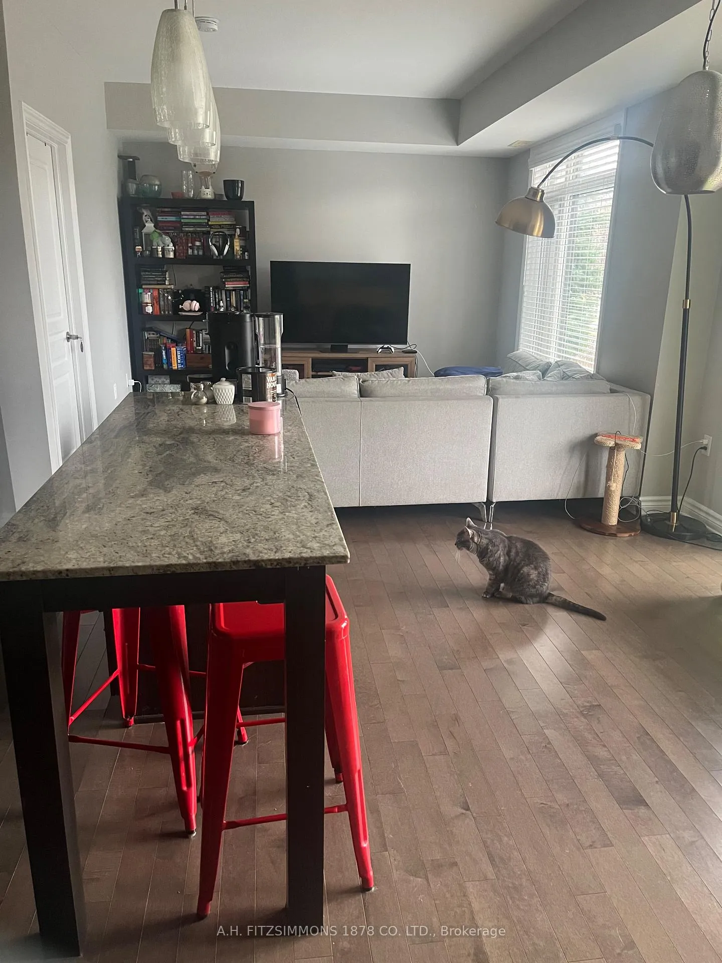 Photo 4 of Unit 7, 755 Beauparc Pvt, Ottawa, Cyrville — HOMEH