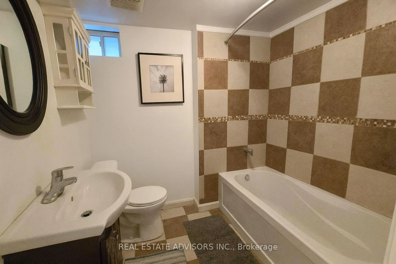 Photo 8 of 65 Moncrieff Drive, Etobicoke, Rexdale-Kipling — HOMEH