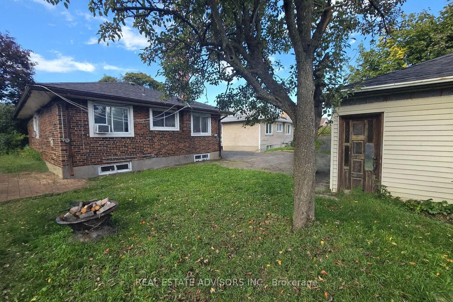Photo 9 of 65 Moncrieff Drive, Etobicoke, Rexdale-Kipling — HOMEH