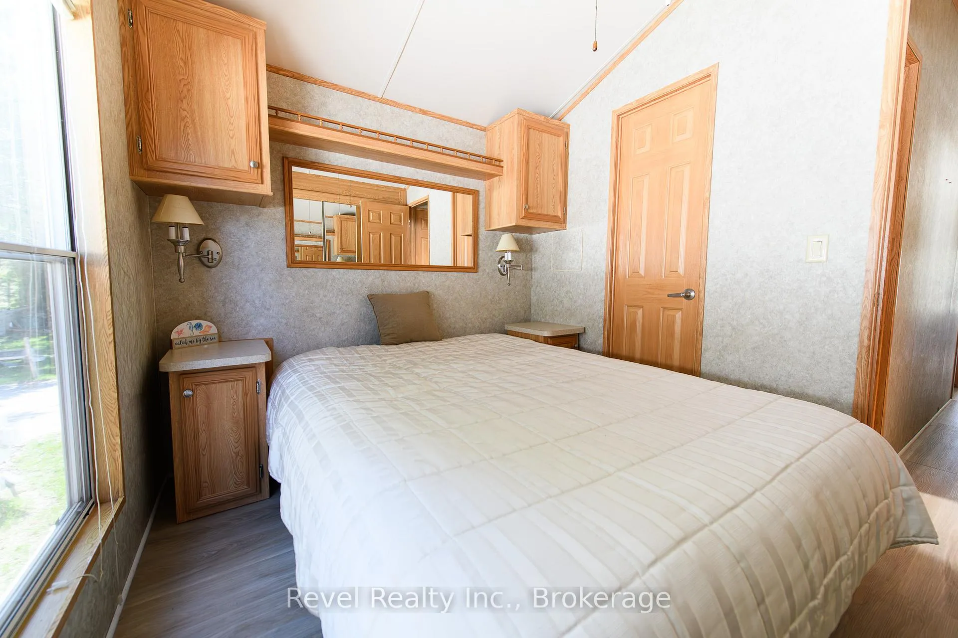 Photo 14 of 30 Huron Circle, Wasaga Beach — HOMEH