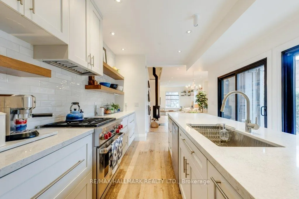 Photo 12 of 235 Boulton Avenue, Toronto, South Riverdale — HOMEH
