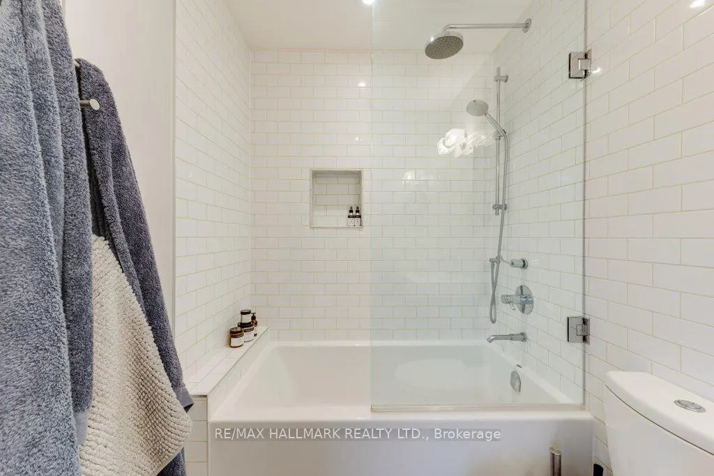 Photo 26 of 235 Boulton Avenue, Toronto, South Riverdale — HOMEH