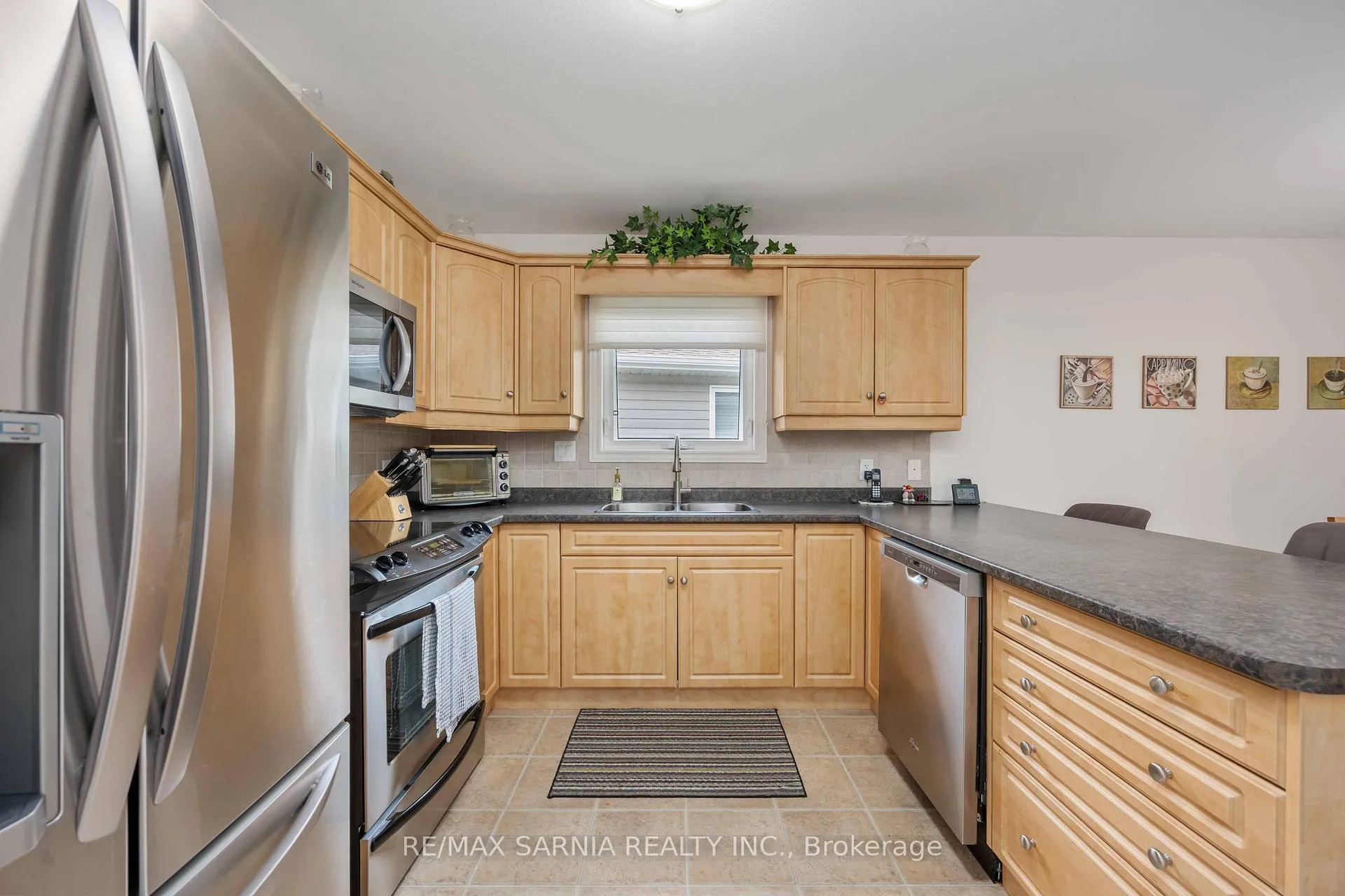 Photo 10 of Unit 143, 5700 Blackwell Side Road, Sarnia — HOMEH