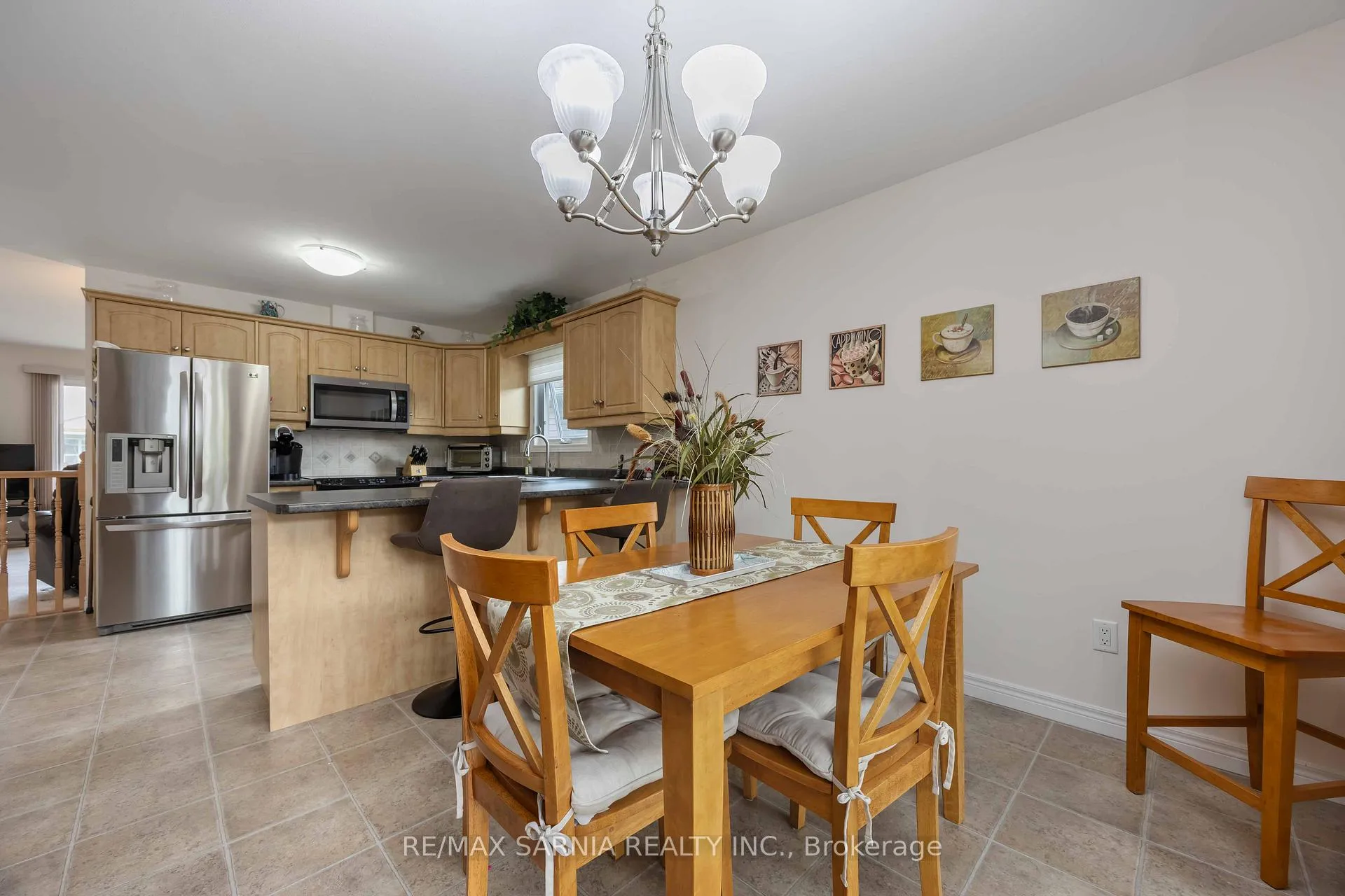 Photo 13 of Unit 143, 5700 Blackwell Side Road, Sarnia — HOMEH