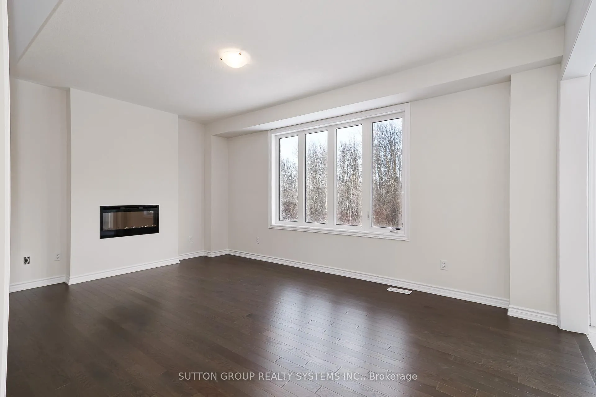 Photo 12 of 27 Del Ray Crescent, Wasaga Beach — HOMEH
