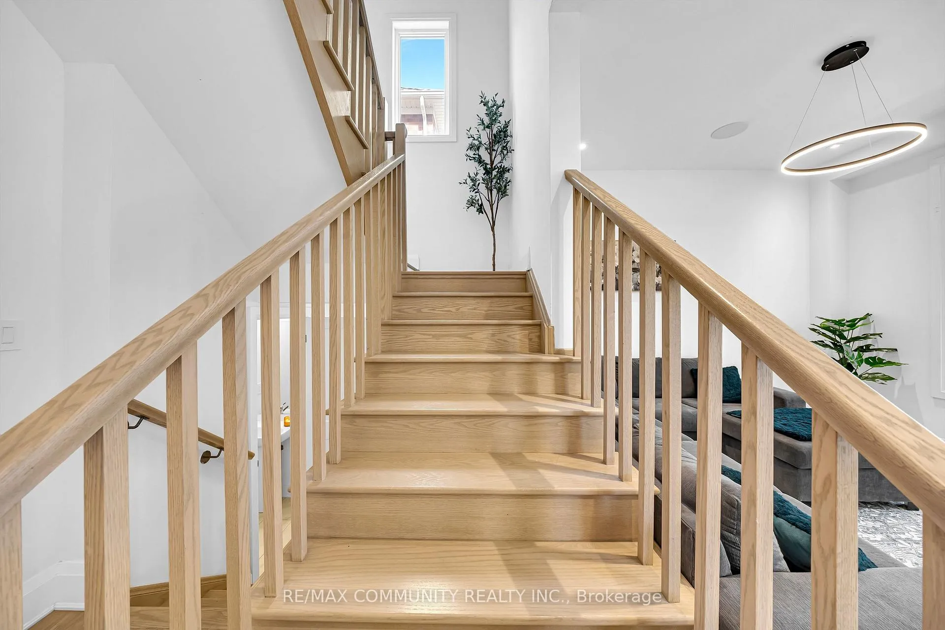Photo 6 of 1567 Scarlett Trail E, Pickering, Rural Pickering — HOMEH