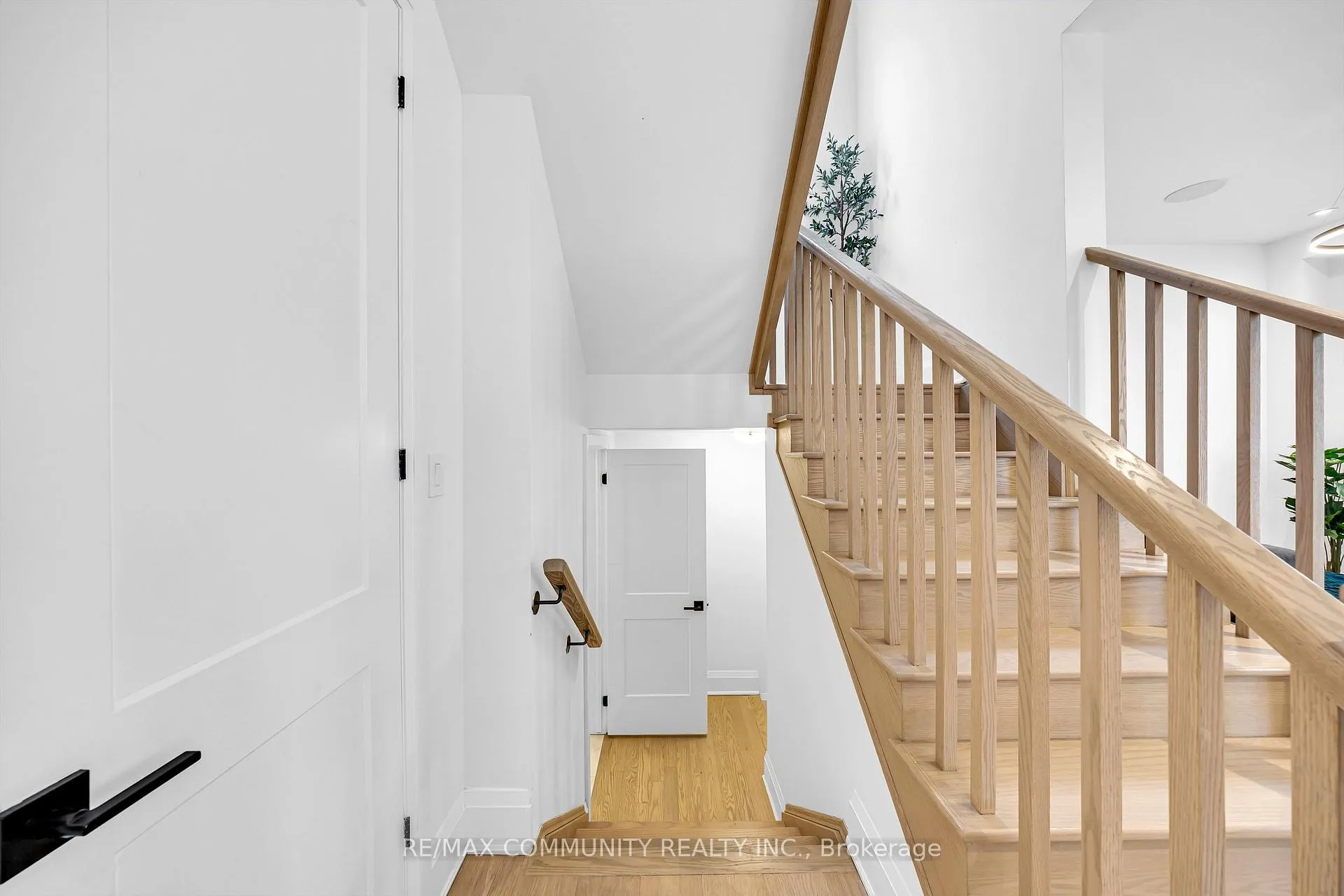 Photo 7 of 1567 Scarlett Trail E, Pickering, Rural Pickering — HOMEH