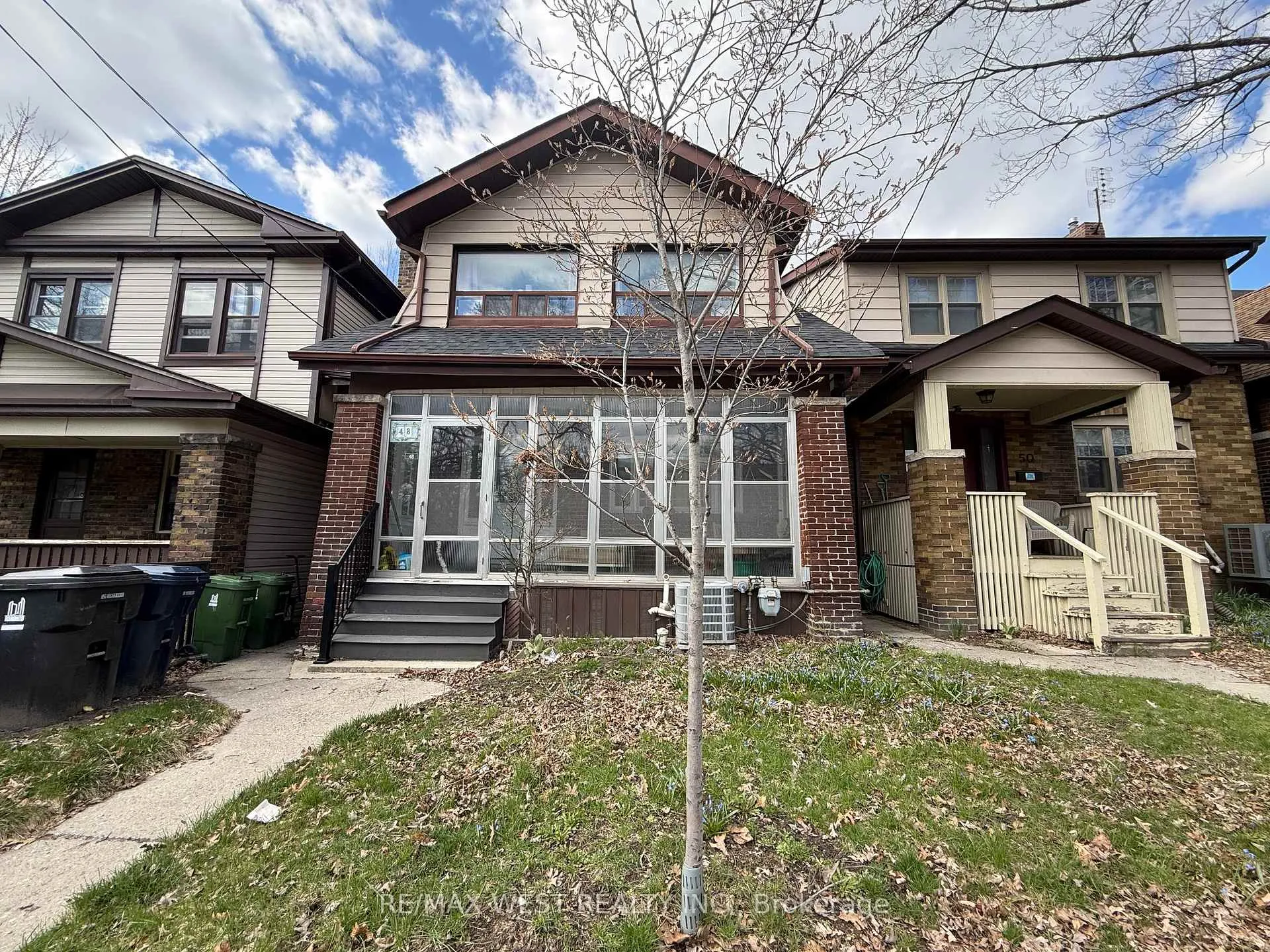 Photo 2 of Unit Lower, 48 Keystone Avenue, Toronto, East End-Danforth — HOMEH