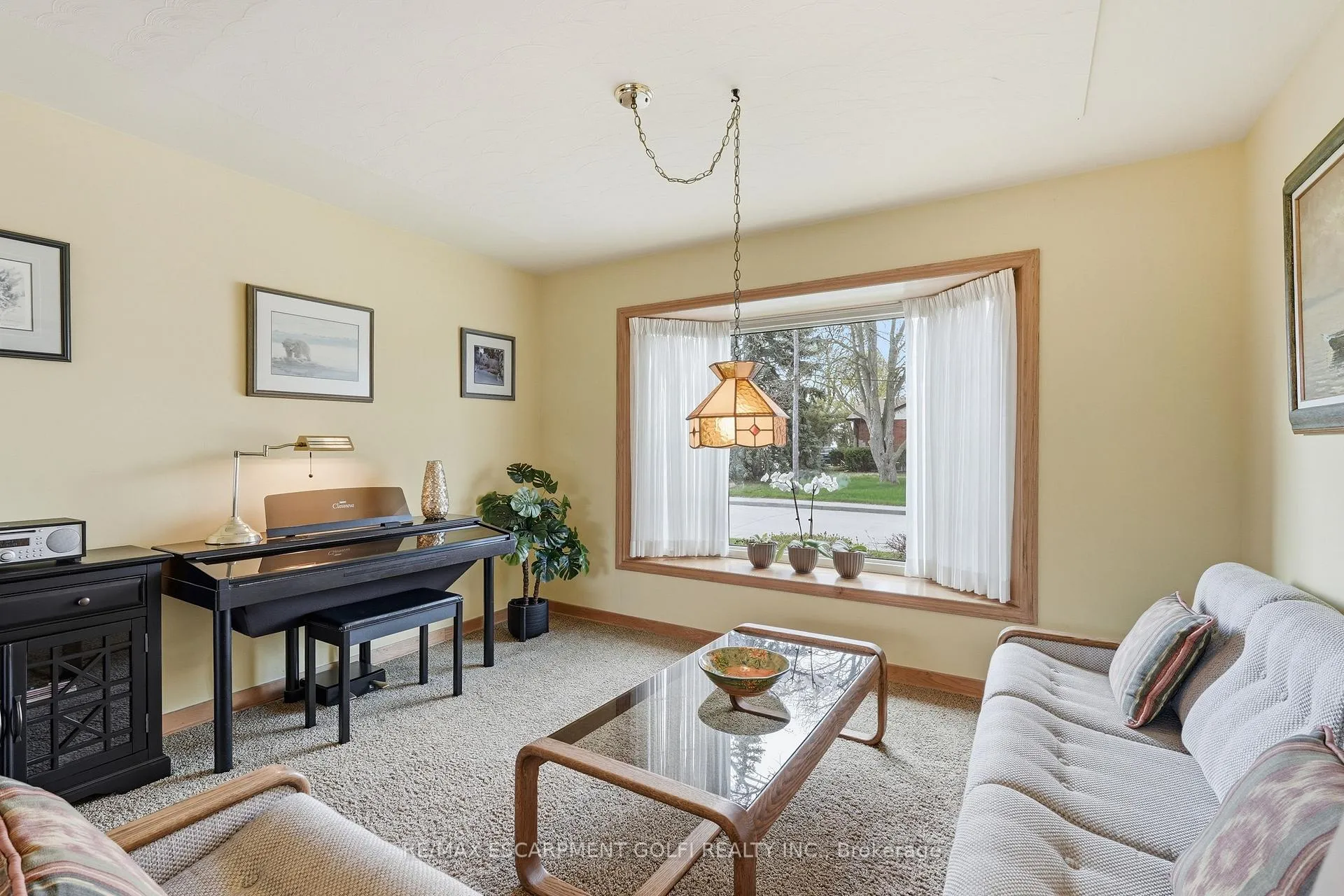Photo 10 of 4 Tilbury Court, Hamilton, Huntington — HOMEH