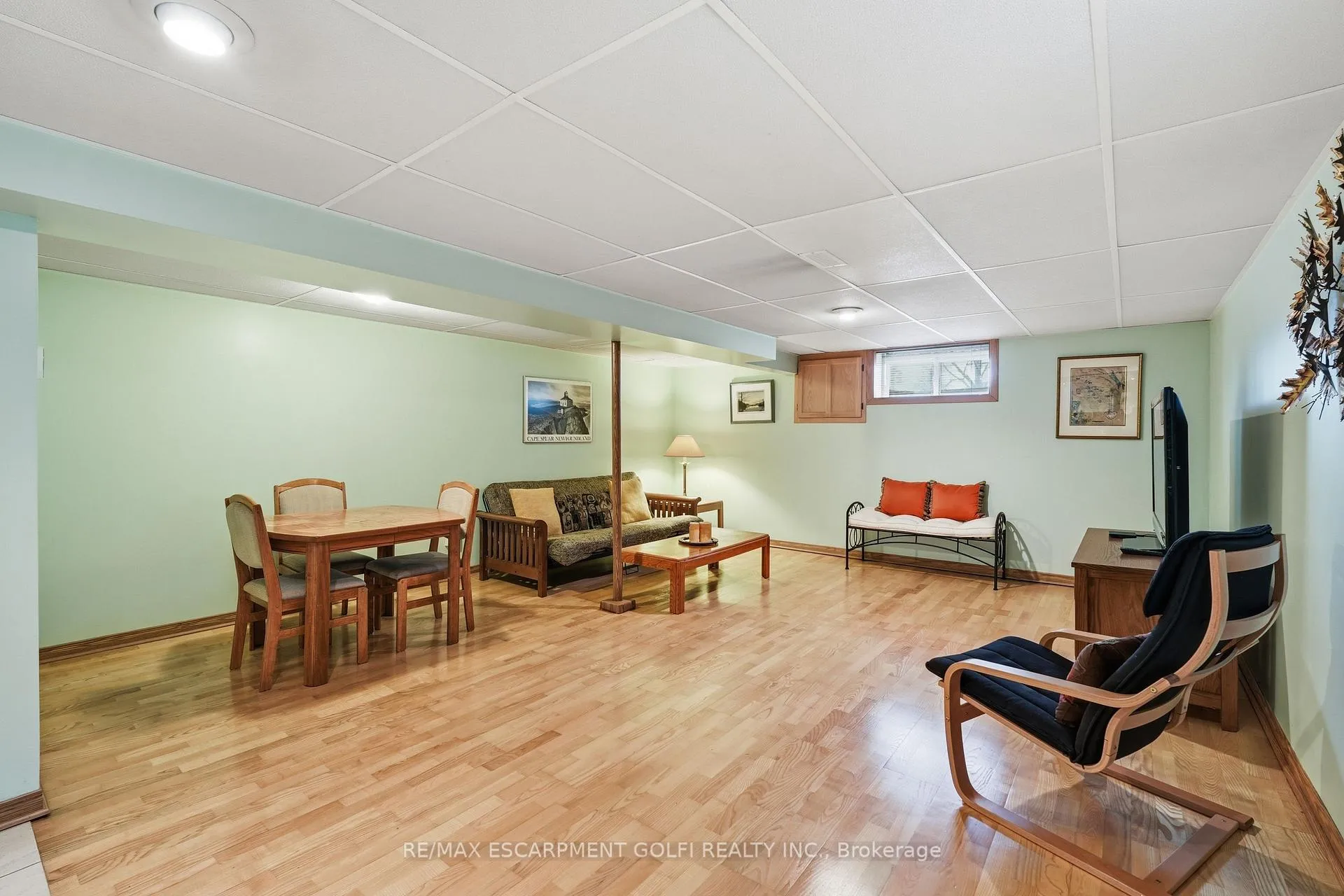Photo 30 of 4 Tilbury Court, Hamilton, Huntington — HOMEH