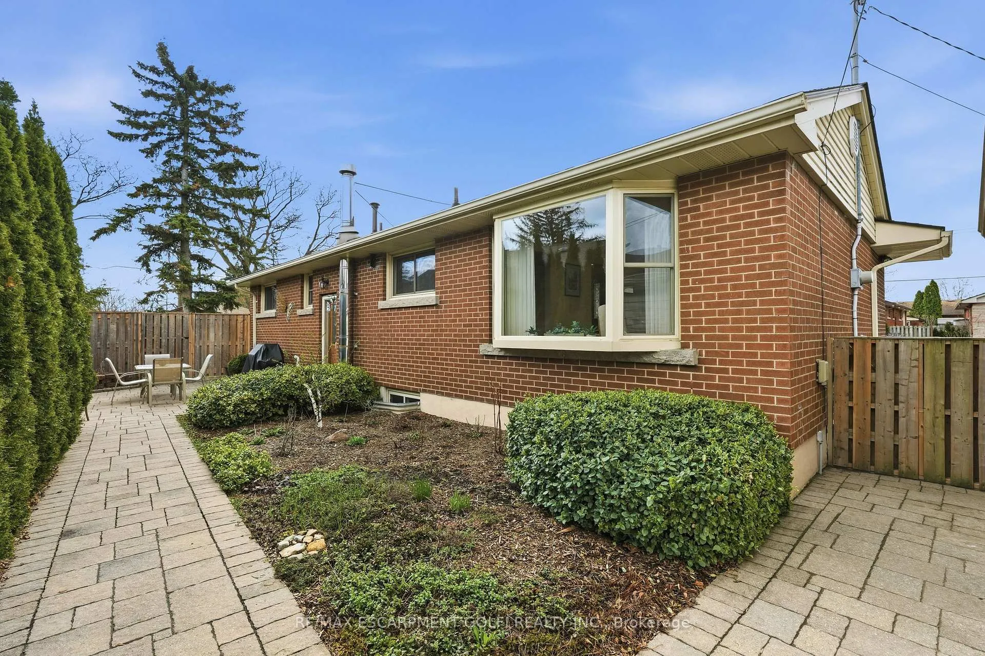 Photo 40 of 4 Tilbury Court, Hamilton, Huntington — HOMEH