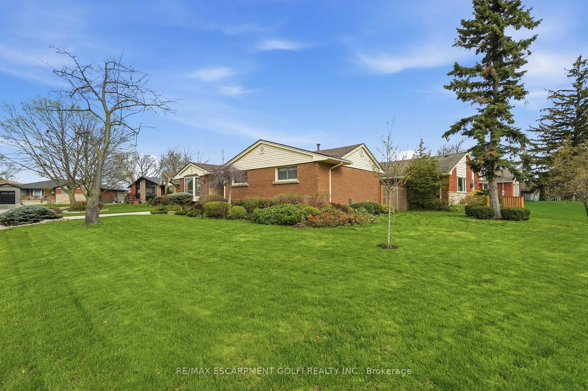 Photo 41 of 4 Tilbury Court, Hamilton, Huntington — HOMEH
