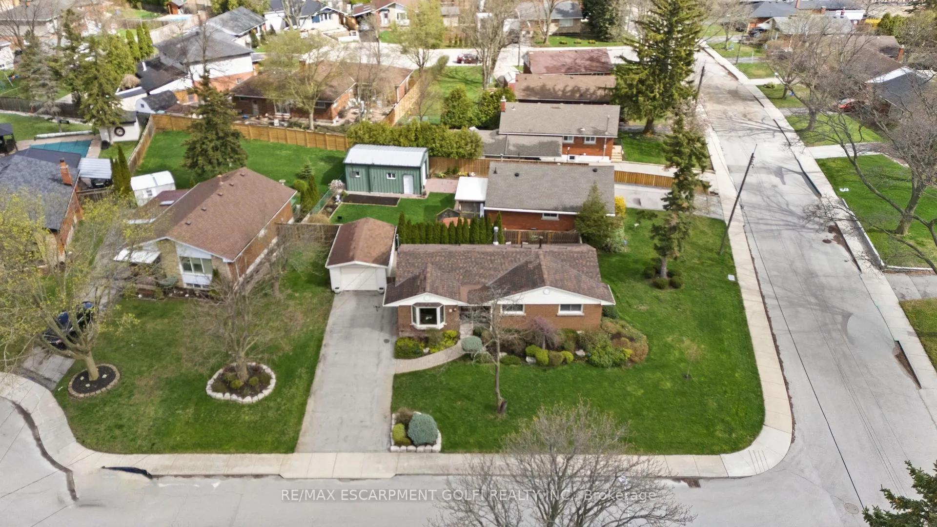 Photo 43 of 4 Tilbury Court, Hamilton, Huntington — HOMEH