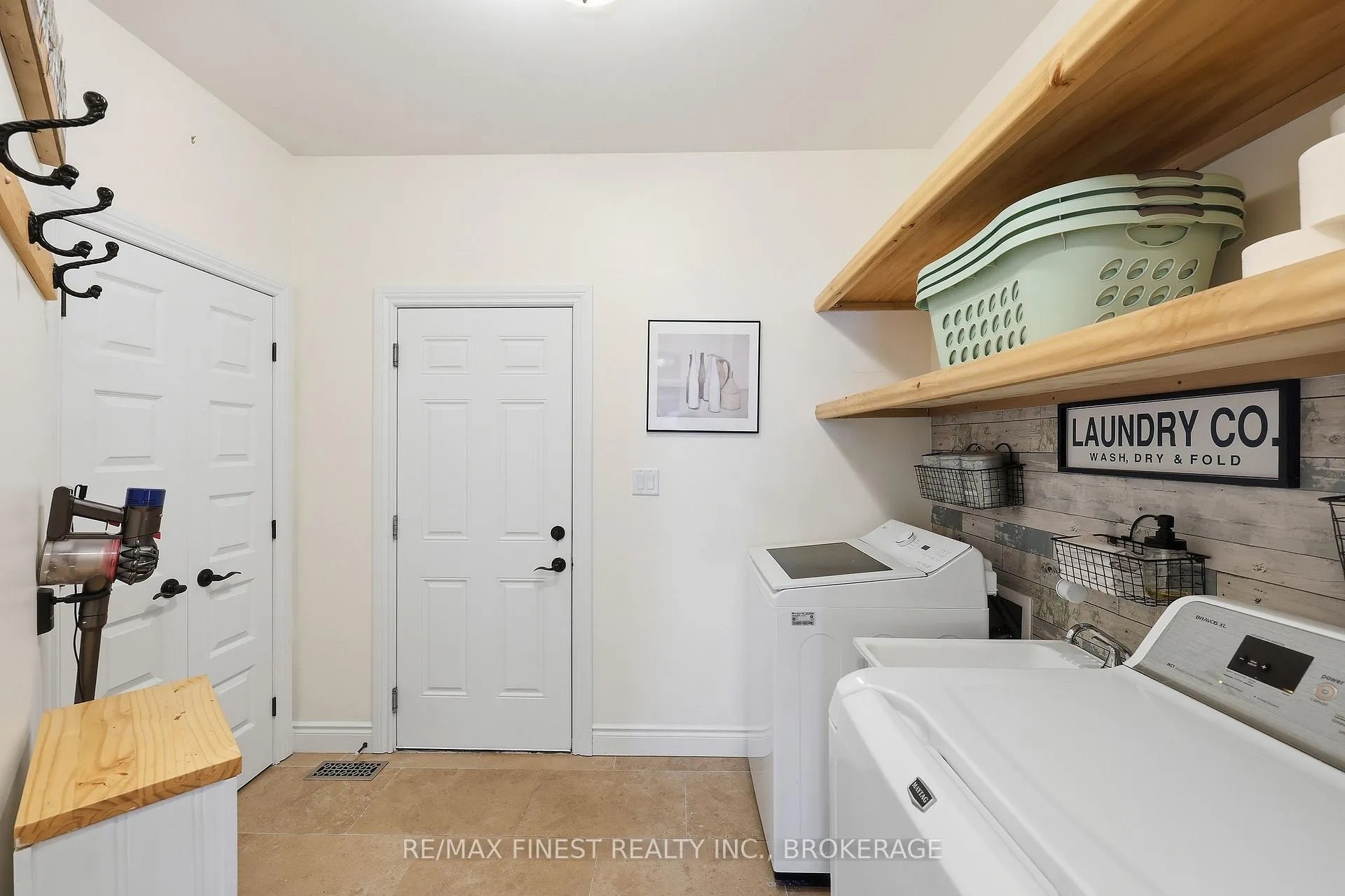 Photo 31 of 50 Bayshore Drive, Loyalist, Bath — HOMEH