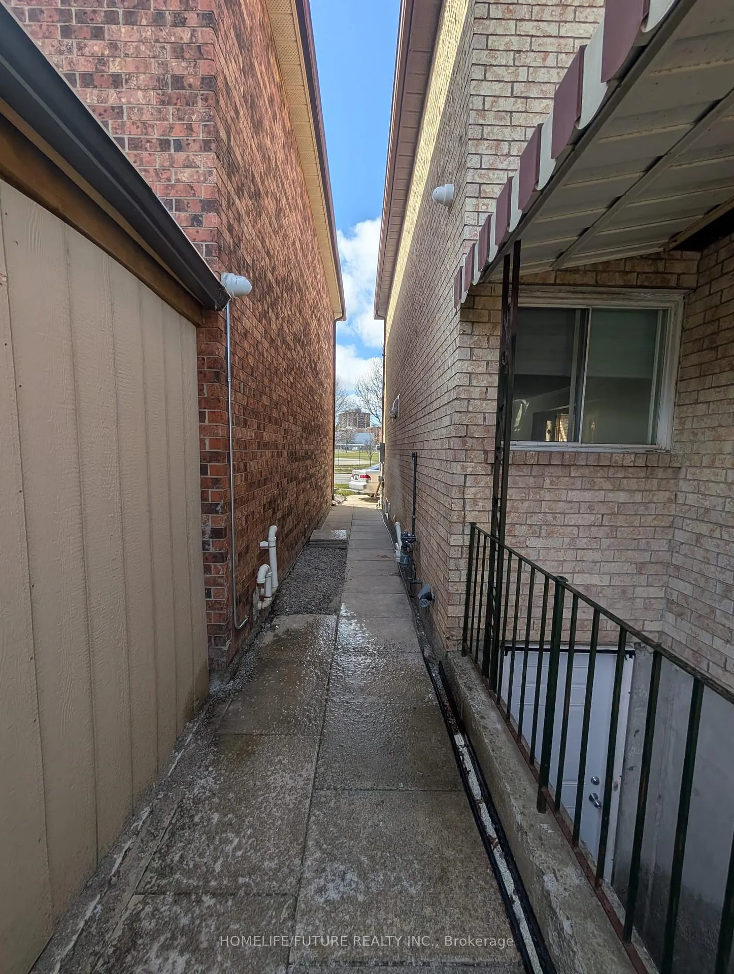 Photo 3 of Unit Bsmt, 528 Mclevin Avenue, Scarborough, Malvern — HOMEH