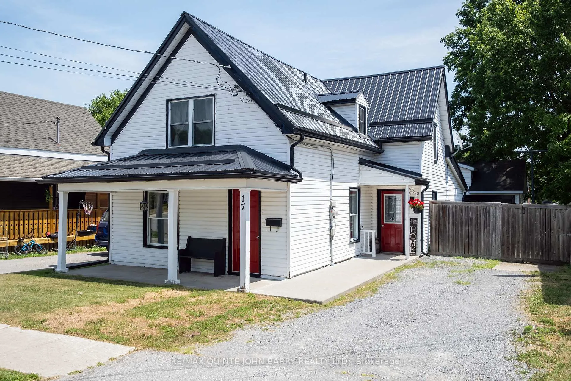 Photo 2 of 17 James Street, Quinte West, Trenton Ward — HOMEH