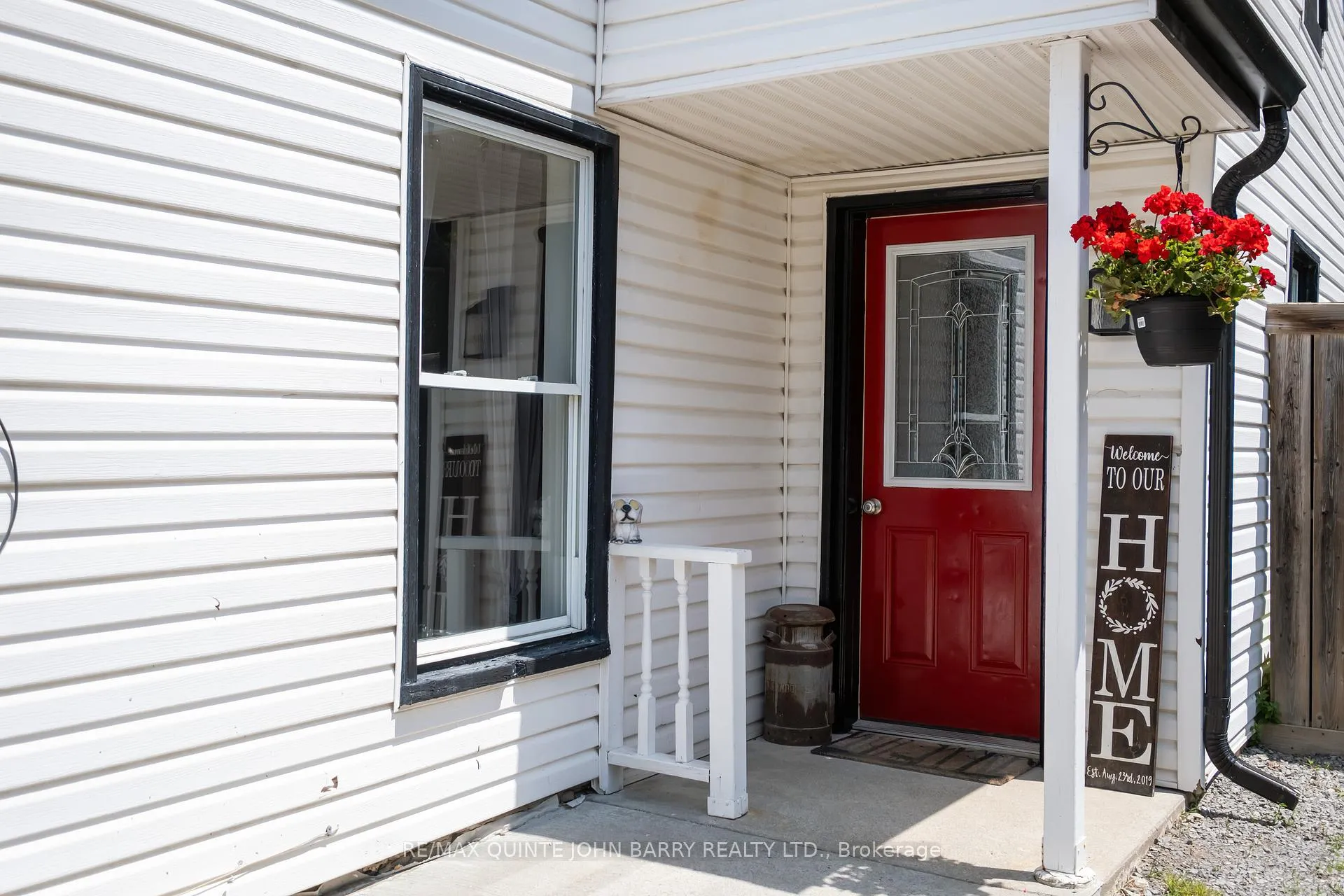Photo 3 of 17 James Street, Quinte West, Trenton Ward — HOMEH