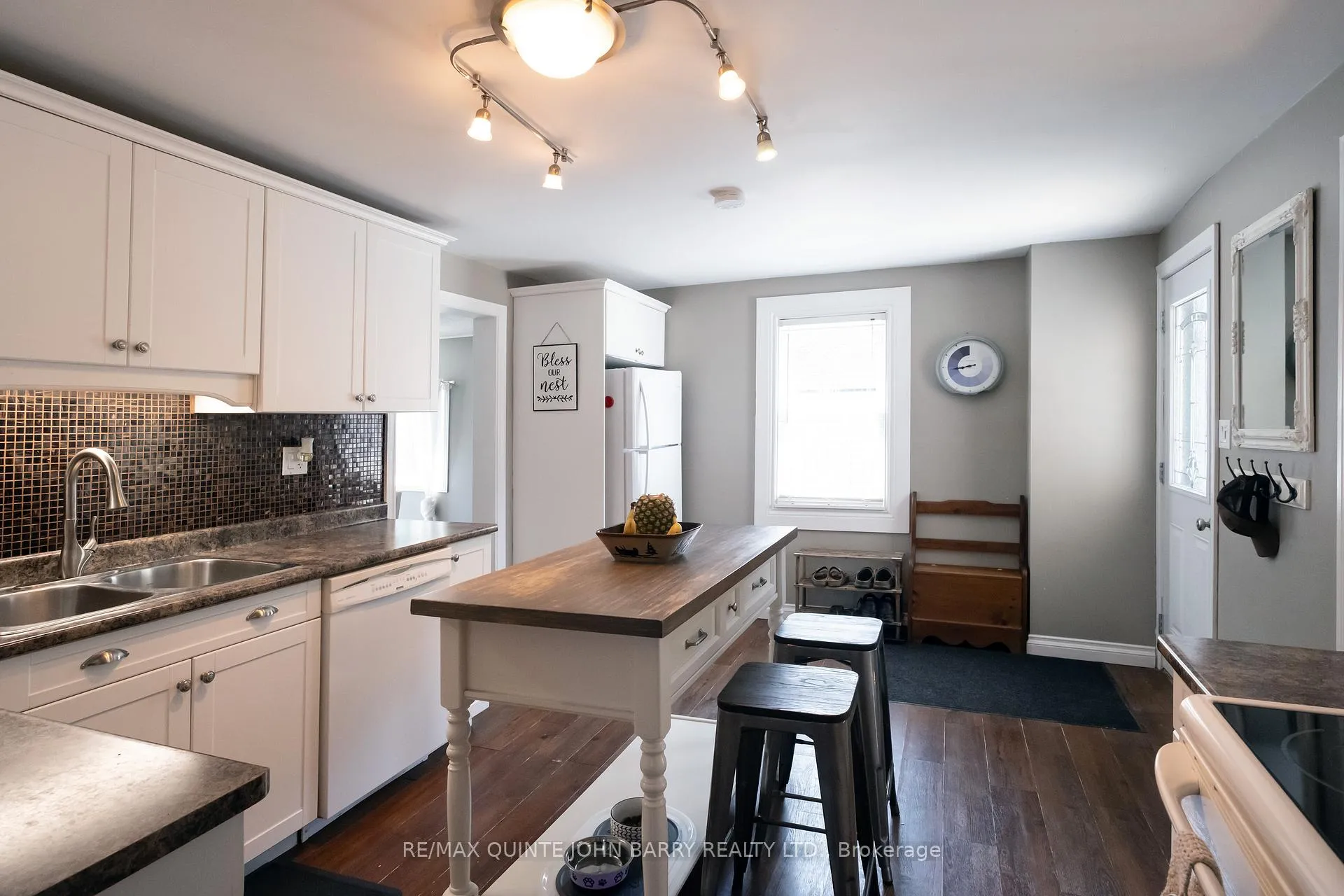 Photo 13 of 17 James Street, Quinte West, Trenton Ward — HOMEH