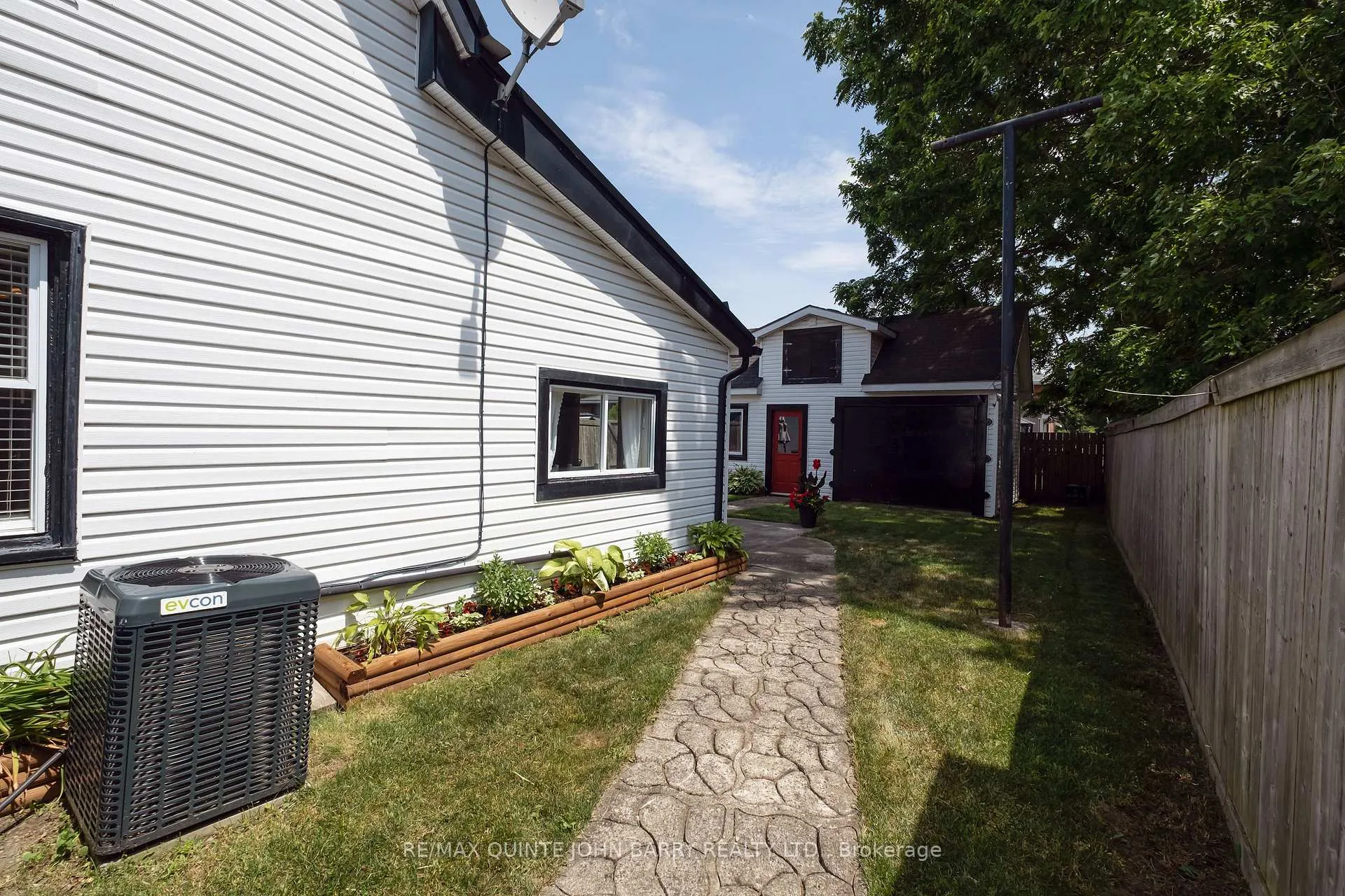 Photo 28 of 17 James Street, Quinte West, Trenton Ward — HOMEH