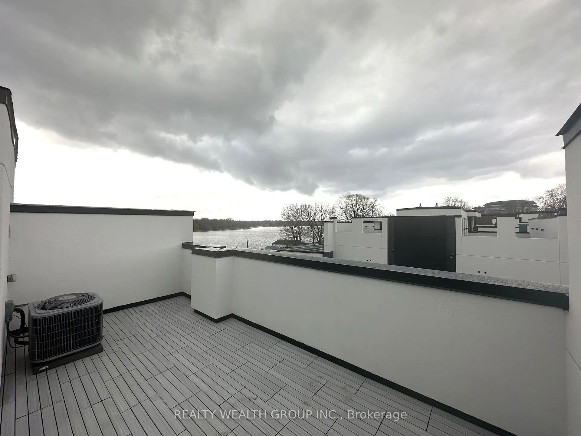 Photo 19 of 15 Mariner`s Pier Way, Orillia — HOMEH
