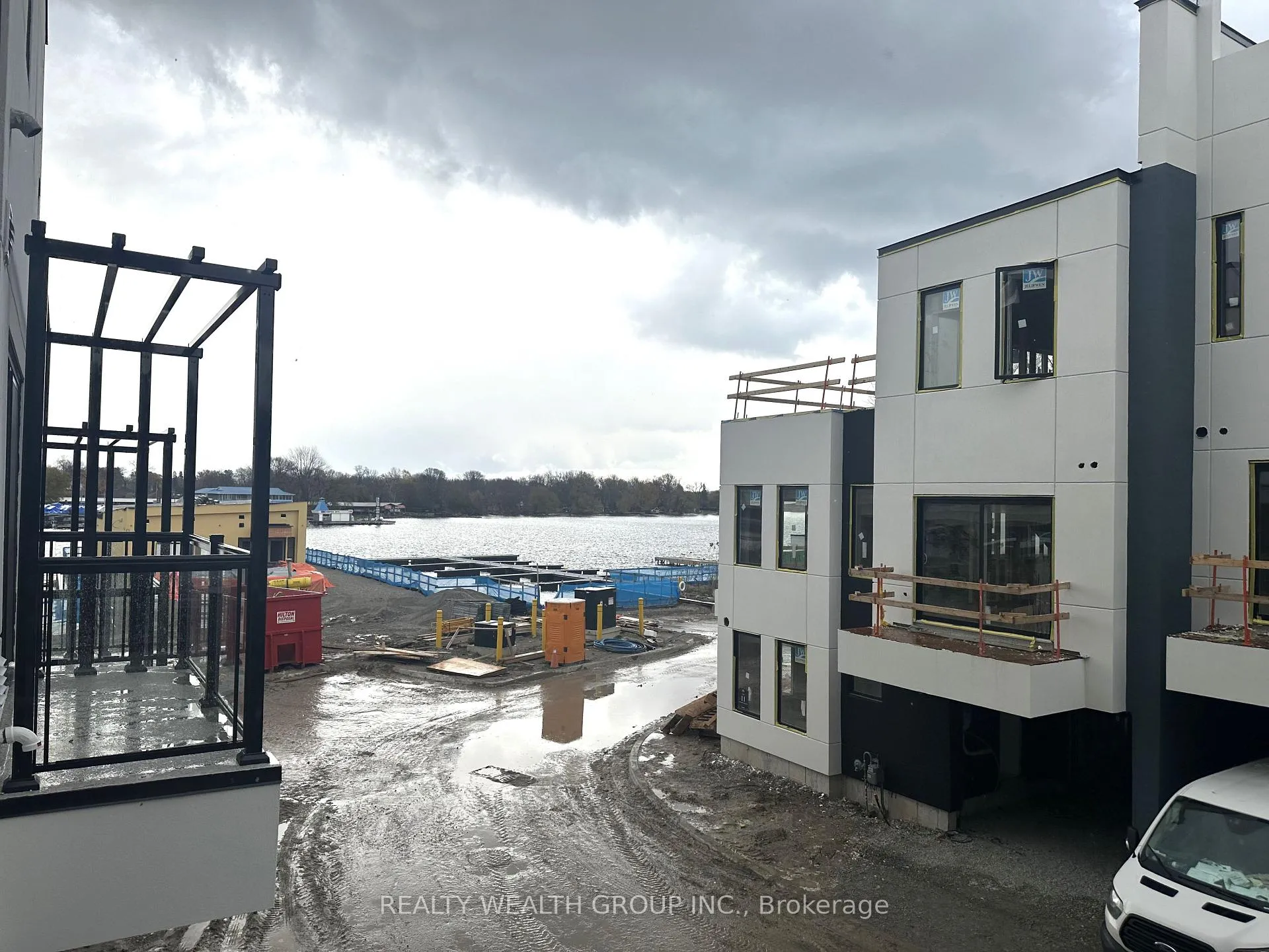 Photo 22 of 15 Mariner`s Pier Way, Orillia — HOMEH