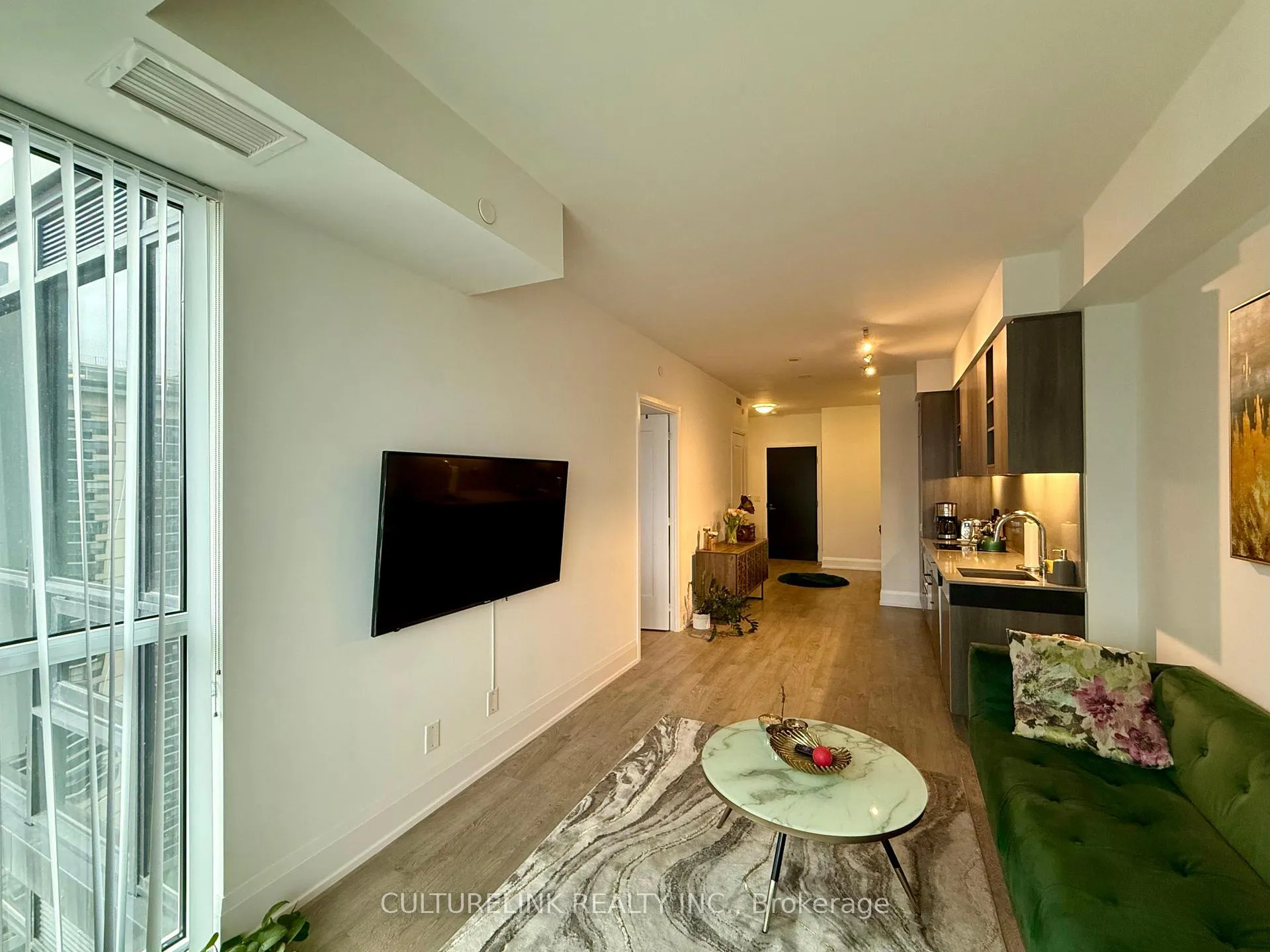 Photo 7 of Unit 1914, 101 Erskine Avenue, Toronto, Mount Pleasant West — HOMEH