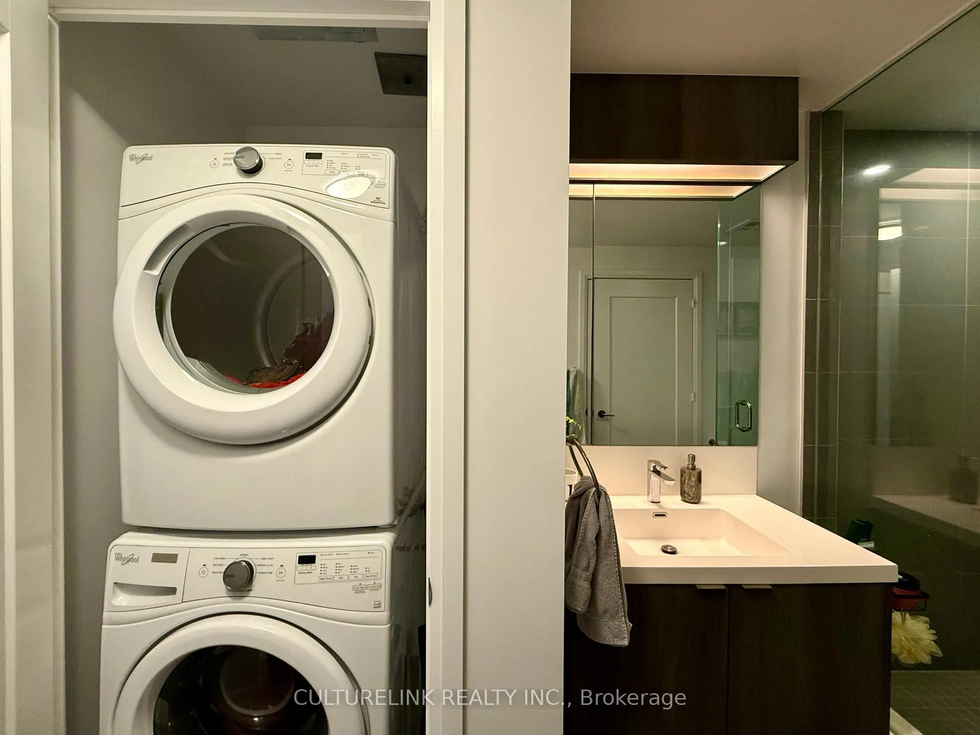 Photo 12 of Unit 1914, 101 Erskine Avenue, Toronto, Mount Pleasant West — HOMEH