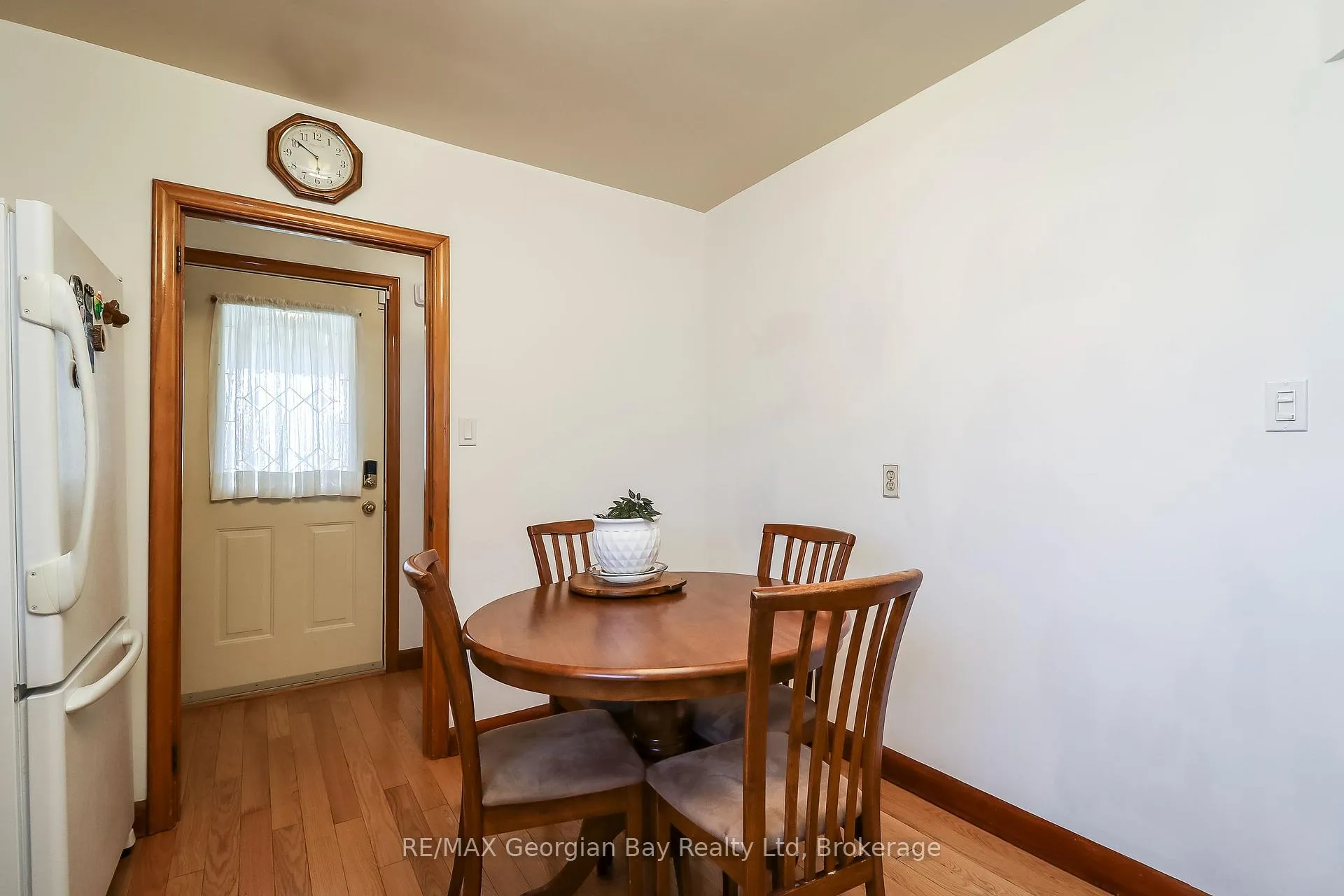 Photo 4 of 287 John Street, Midland — HOMEH