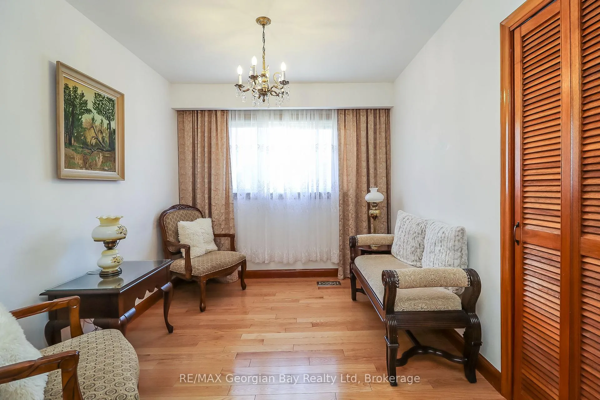 Photo 10 of 287 John Street, Midland — HOMEH