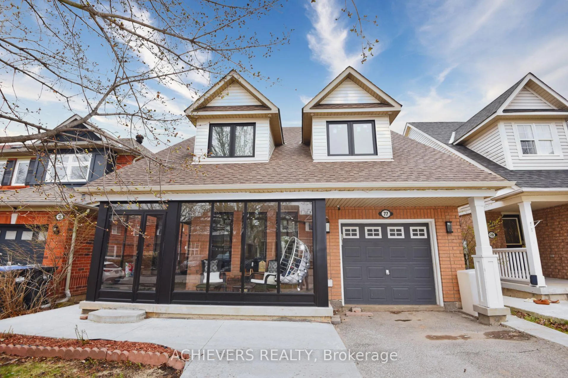 Photo 1 of 77 Thorpe Crescent, Brampton, Fletcher's Meadow — HOMEH