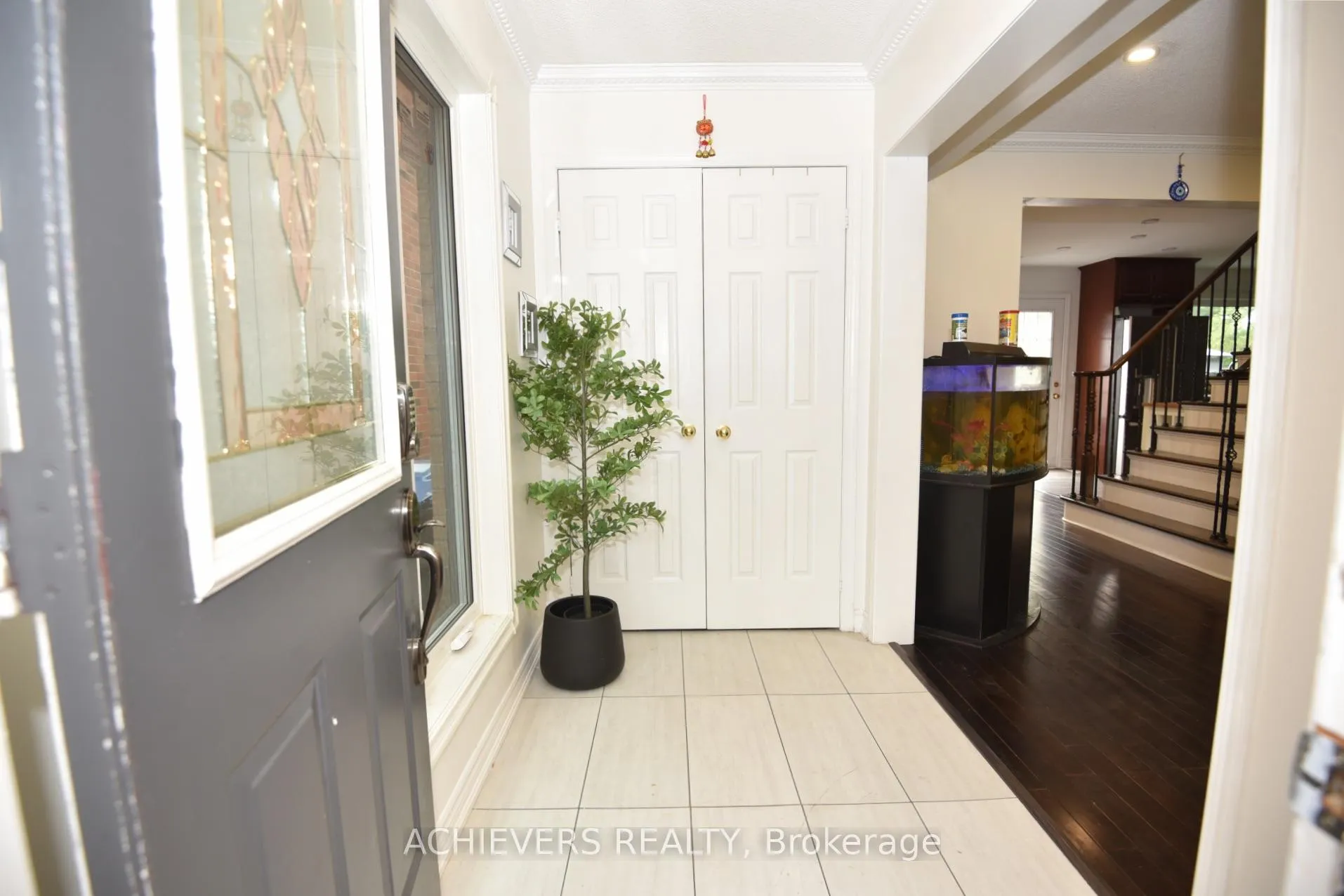 Photo 8 of 77 Thorpe Crescent, Brampton, Fletcher's Meadow — HOMEH