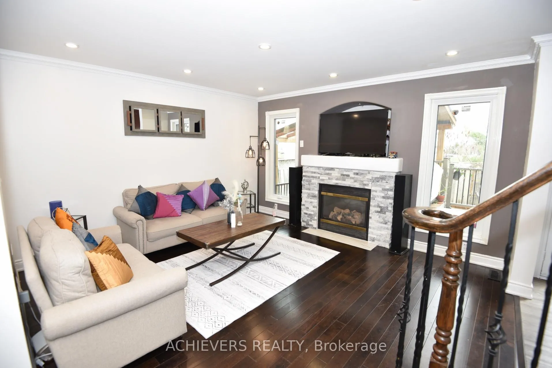 Photo 17 of 77 Thorpe Crescent, Brampton, Fletcher's Meadow — HOMEH