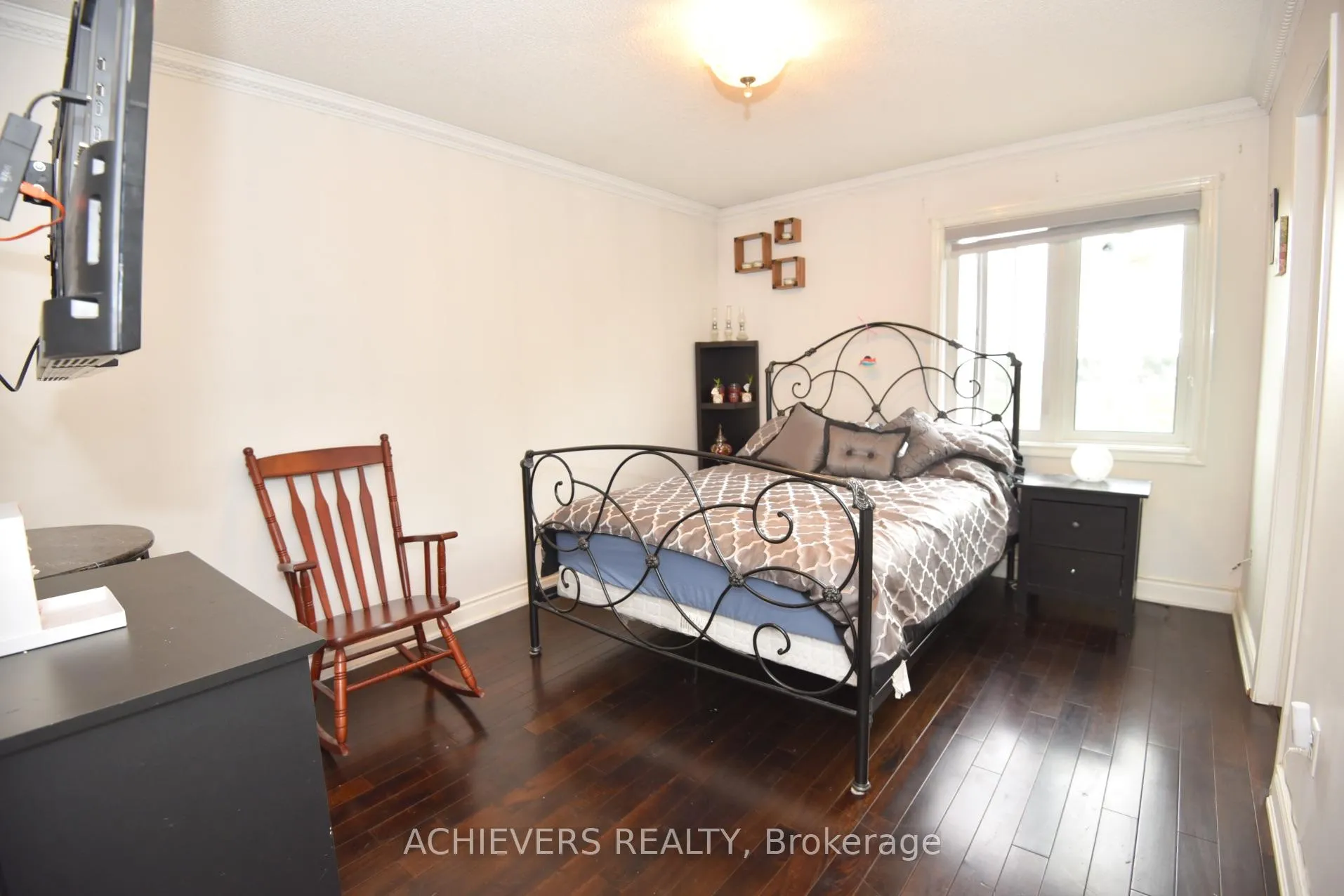 Photo 36 of 77 Thorpe Crescent, Brampton, Fletcher's Meadow — HOMEH