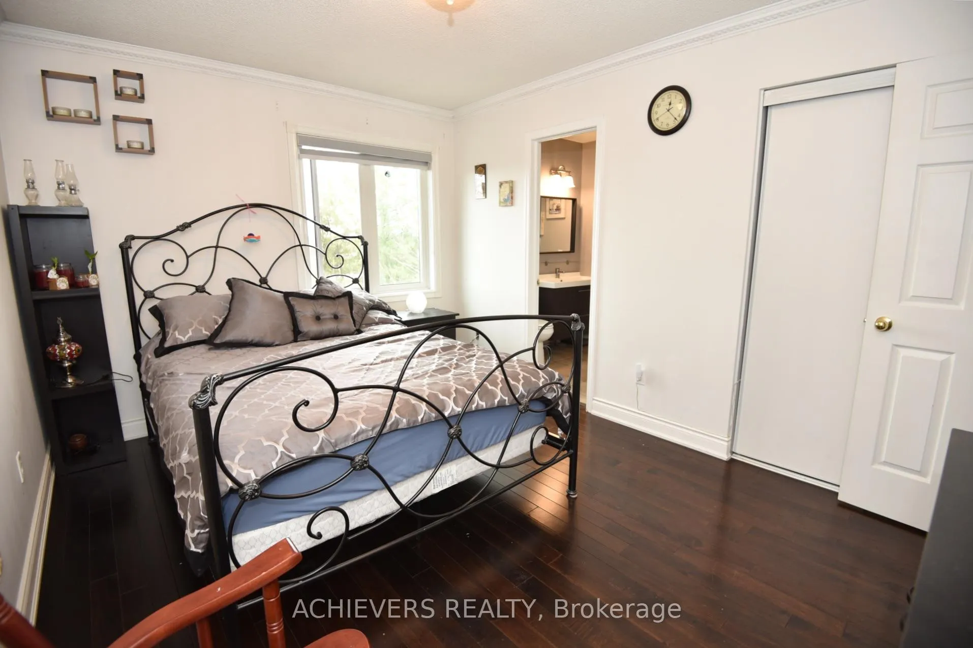 Photo 37 of 77 Thorpe Crescent, Brampton, Fletcher's Meadow — HOMEH