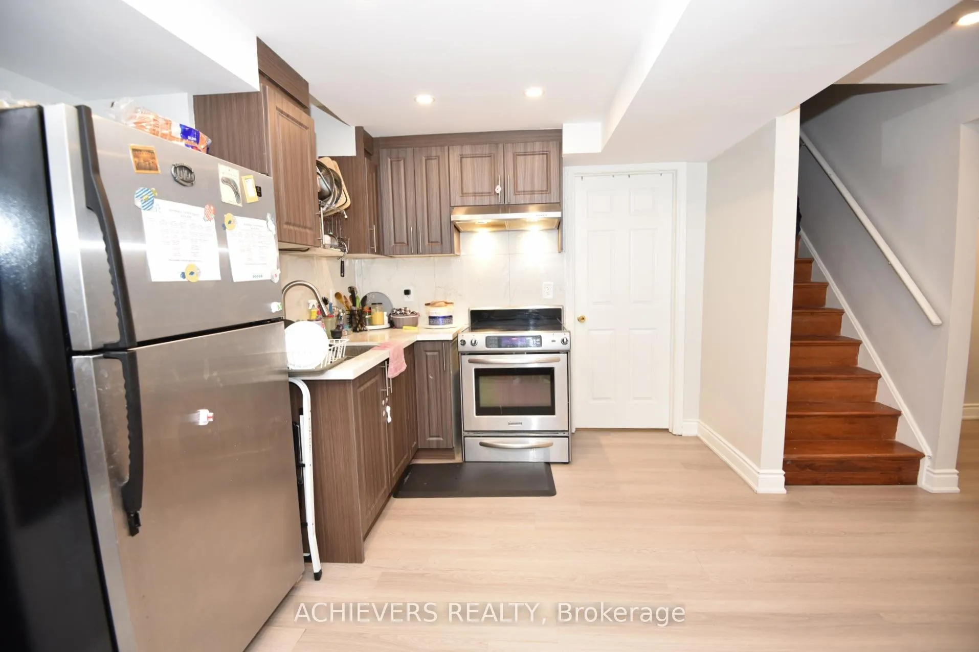 Photo 43 of 77 Thorpe Crescent, Brampton, Fletcher's Meadow — HOMEH