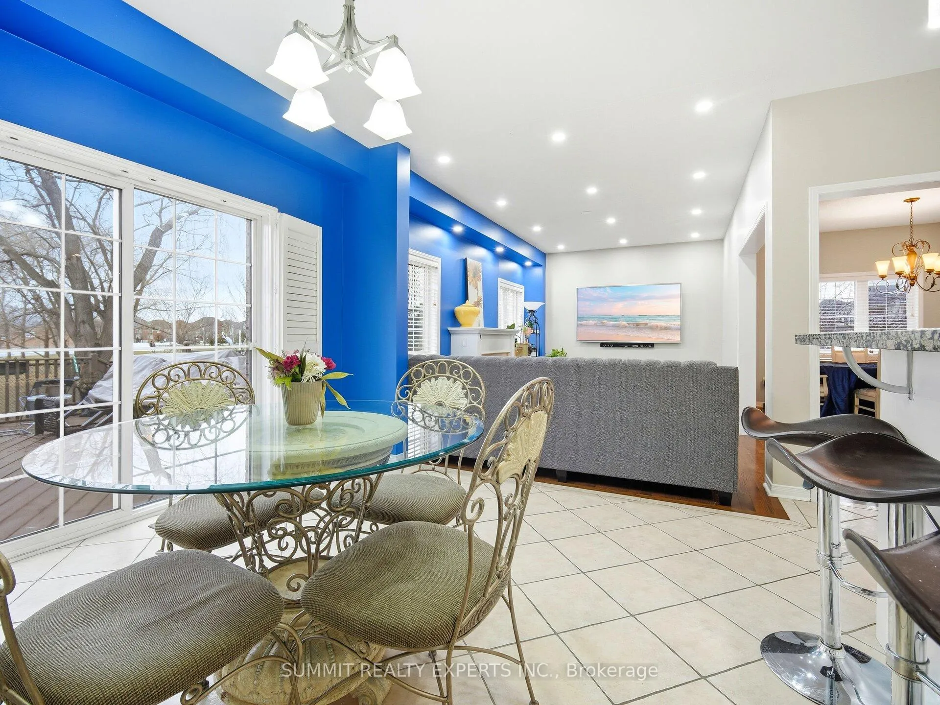 Photo 10 of 22 Baylawn Circle, Brampton, Bram East — HOMEH