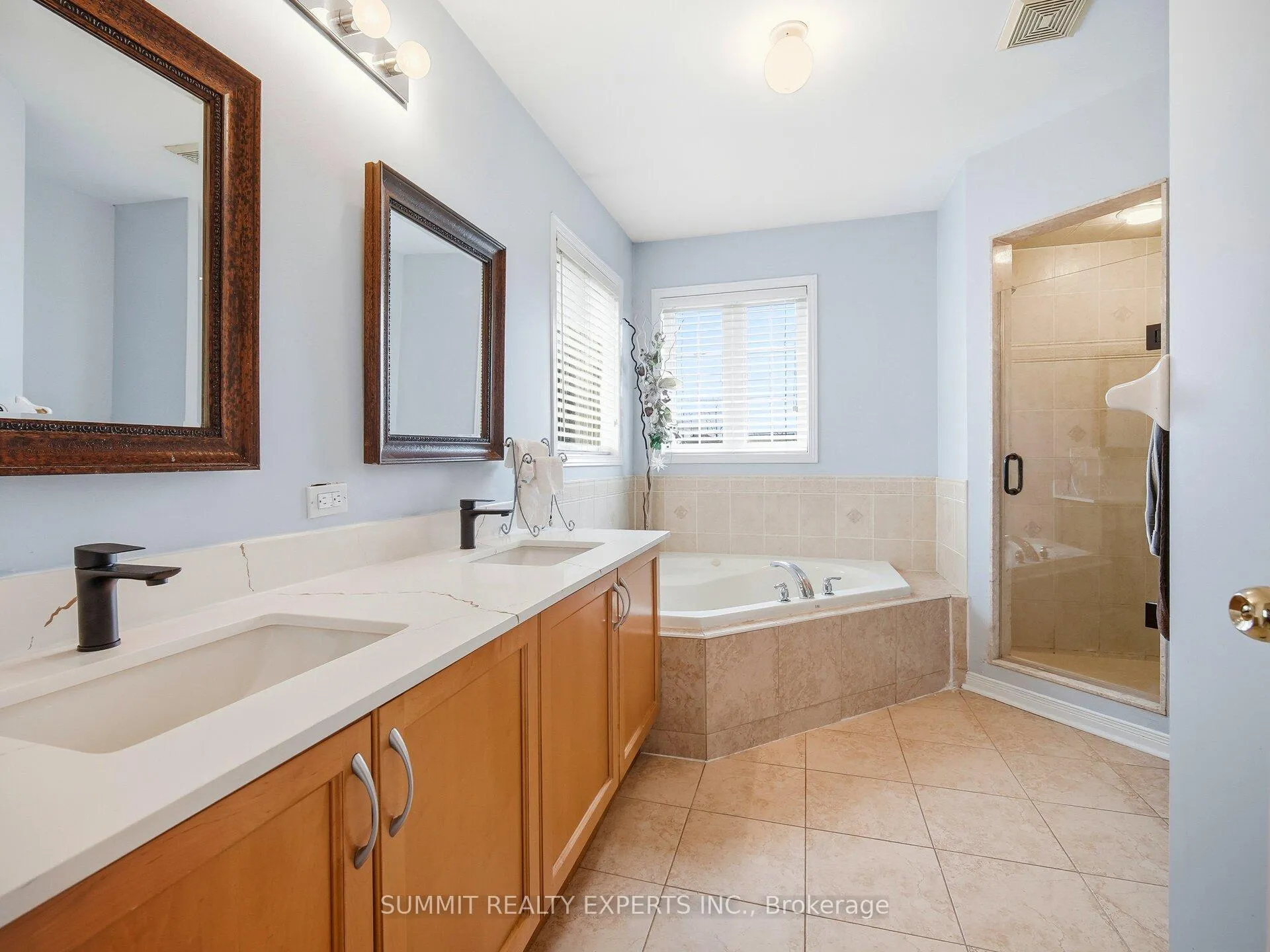 Photo 22 of 22 Baylawn Circle, Brampton, Bram East — HOMEH