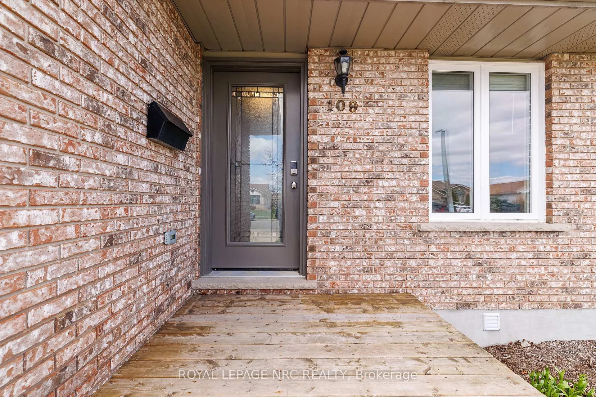 Photo 11 of 109 Calla Terrace, Welland, Prince Charles — HOMEH