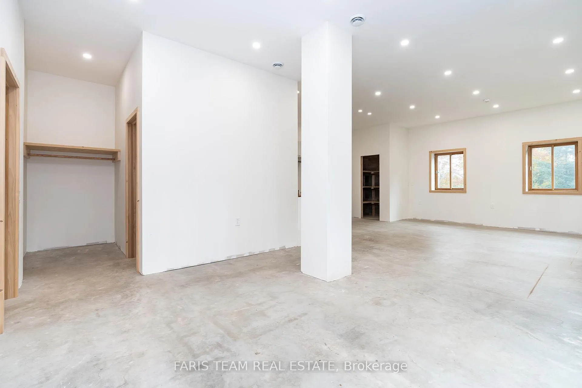 Photo 10 of 2576 Champlain Road, Tiny, Rural Tiny — HOMEH