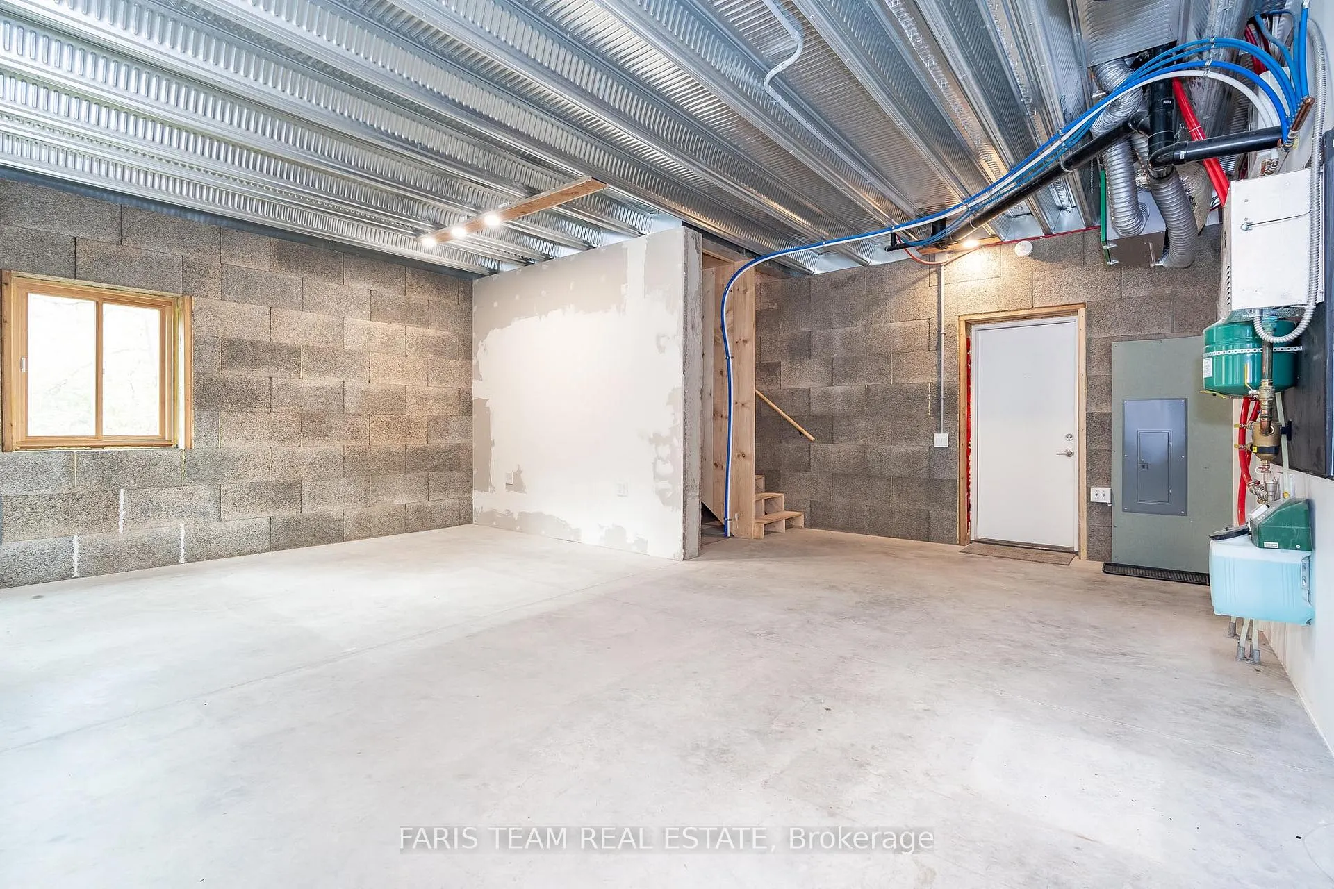 Photo 17 of 2576 Champlain Road, Tiny, Rural Tiny — HOMEH
