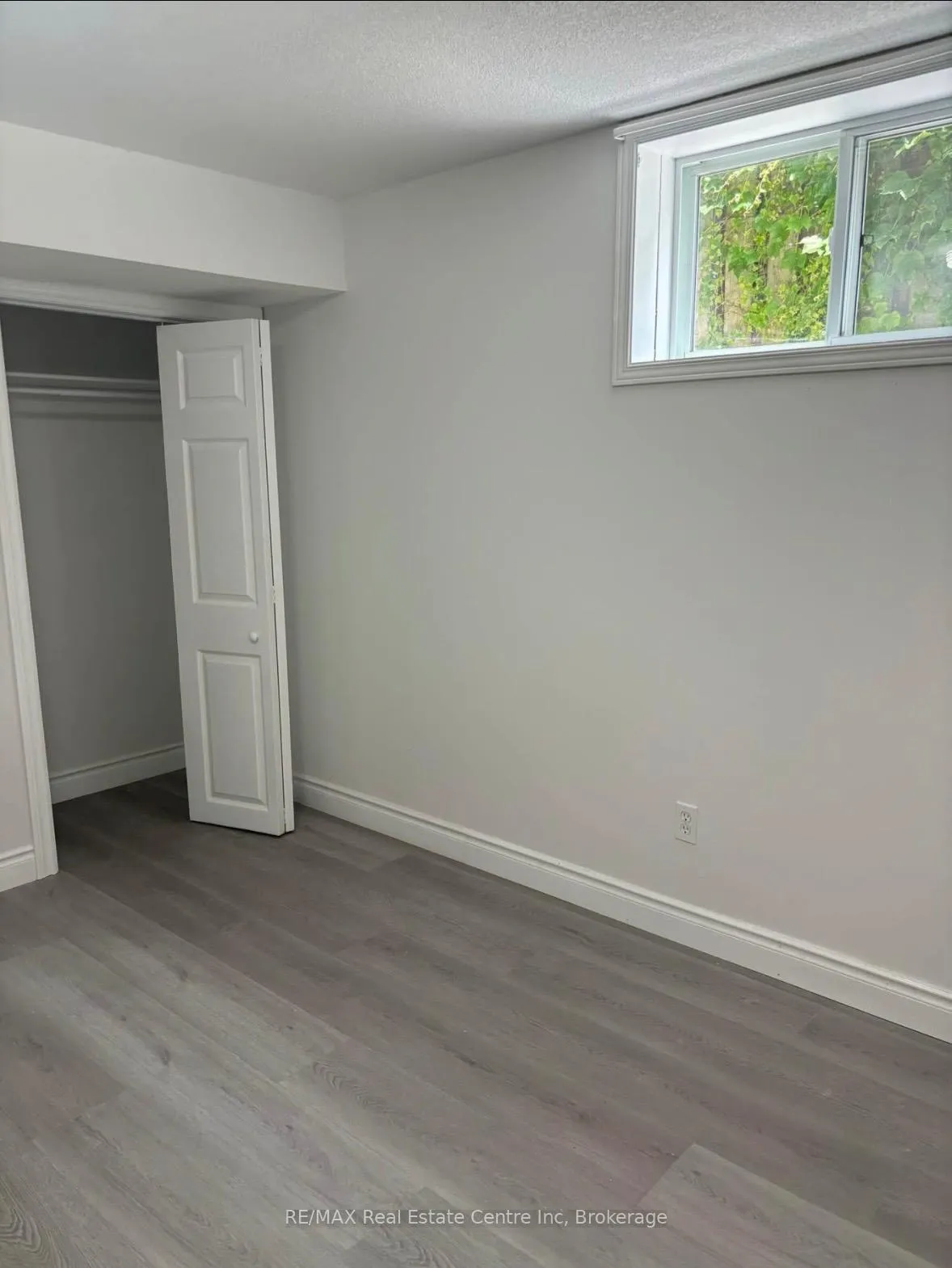 Photo 10 of 36-B Raspberry Lane, Guelph, Grange Road — HOMEH